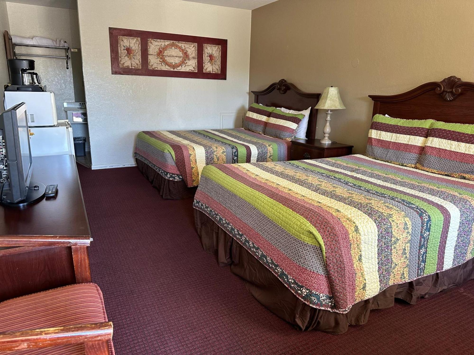 Queen Room Two Queen Beds