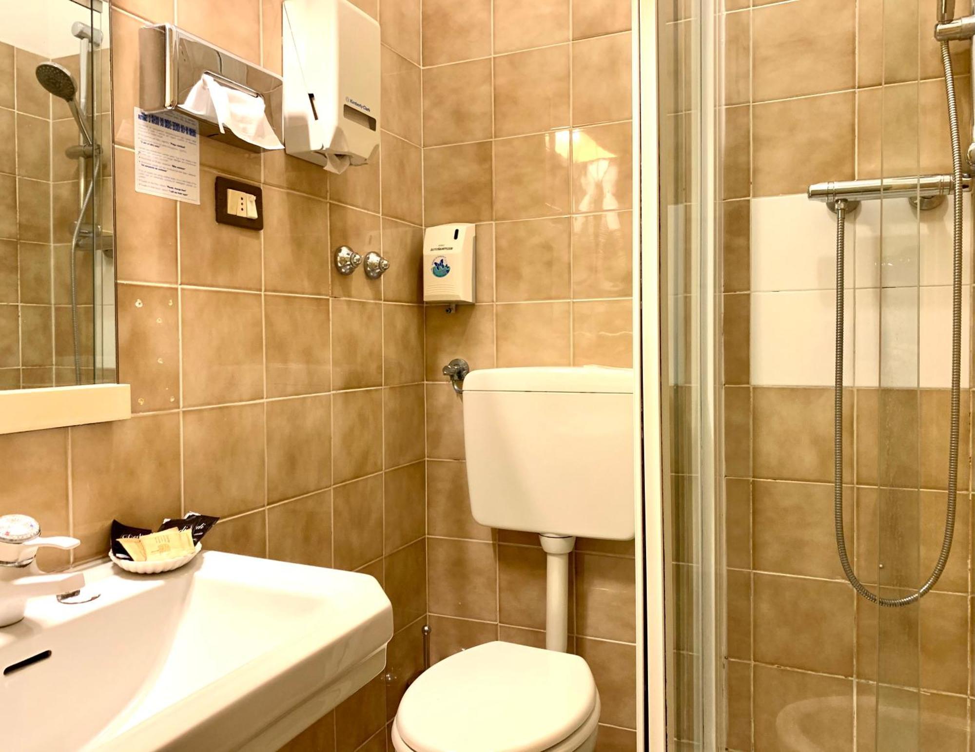 Basic Triple Room