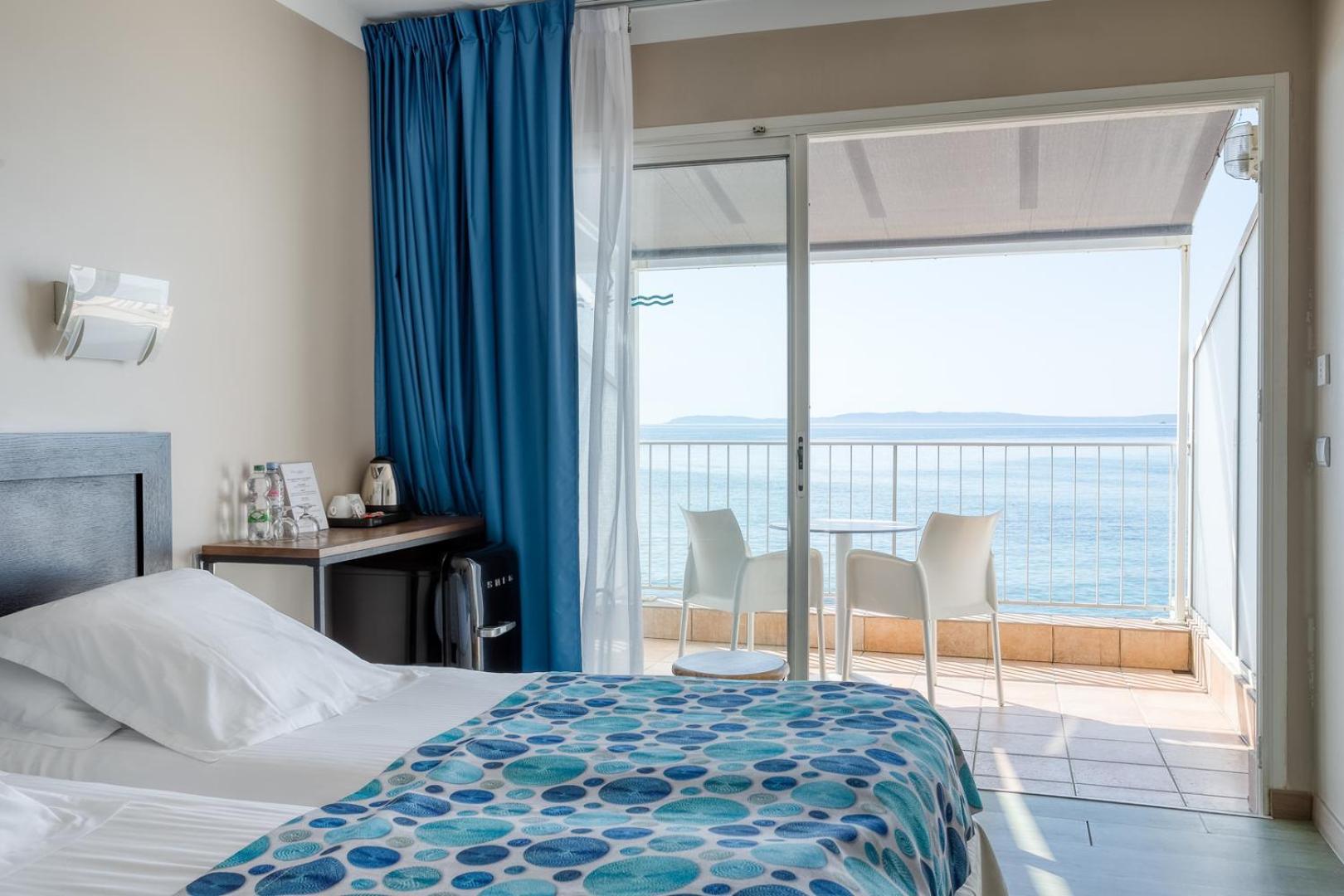 Twin Room Sea View,1567352354:JPEG