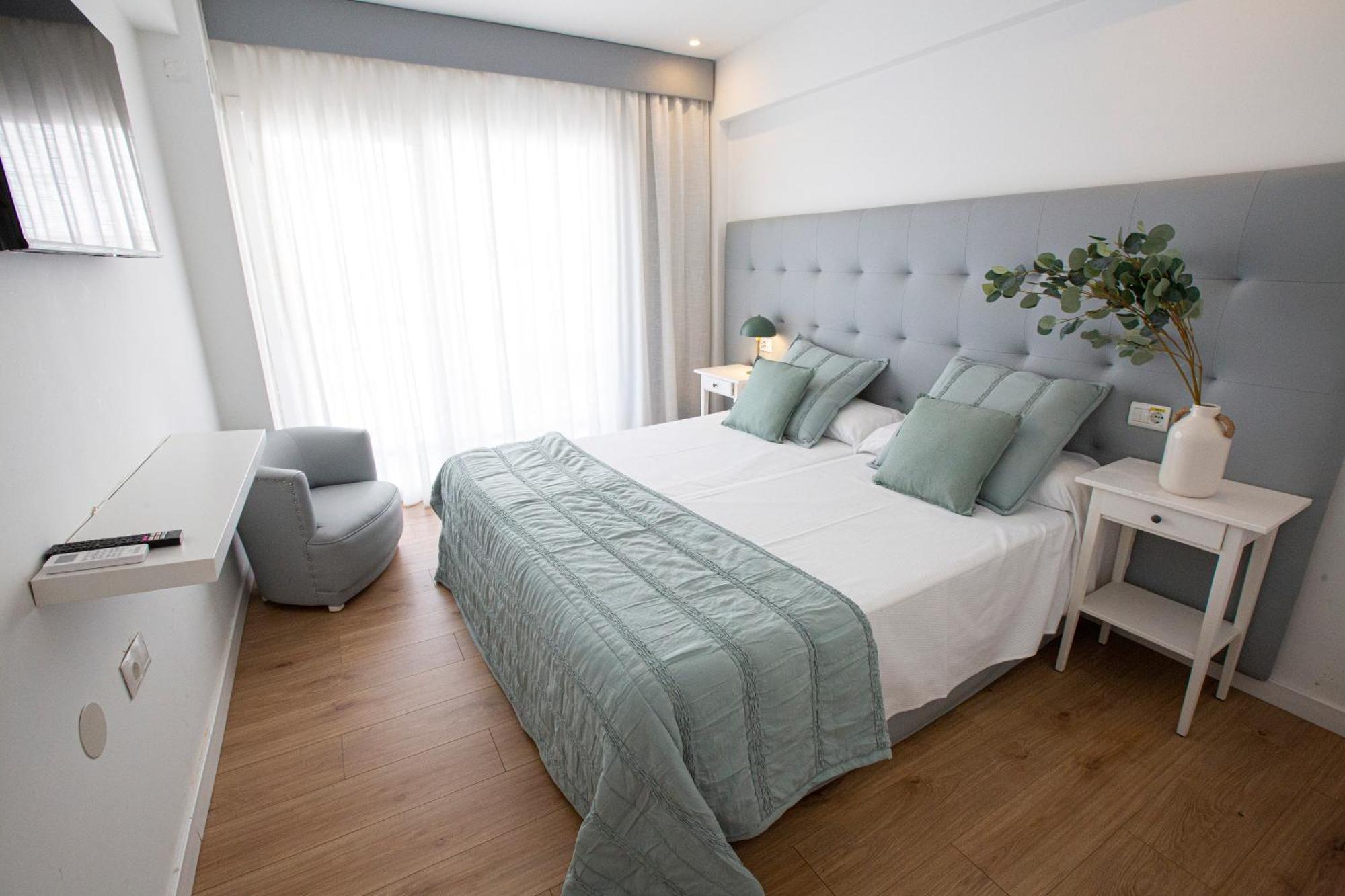Standard Single Room,1558978792:JPEG