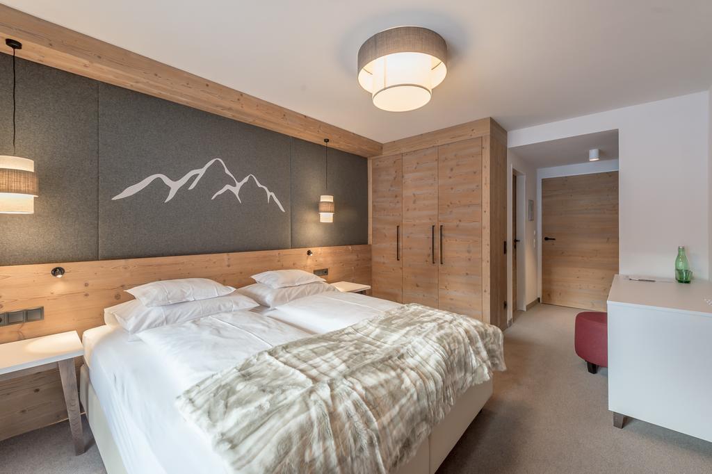 Superior Double Room,156845544:JPEG