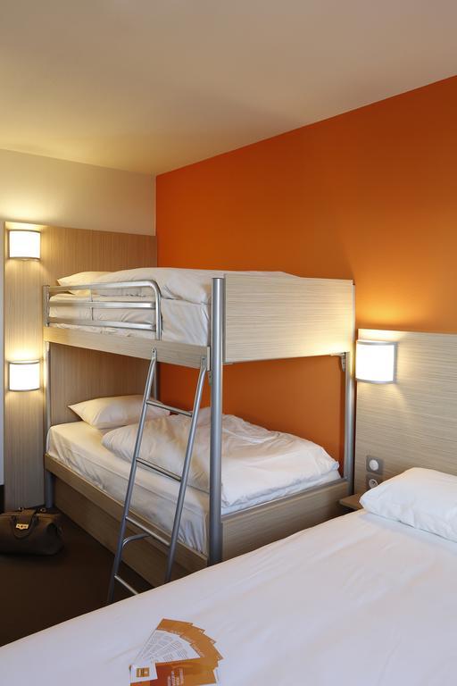 Standard Quadruple Room,689270103:JPEG