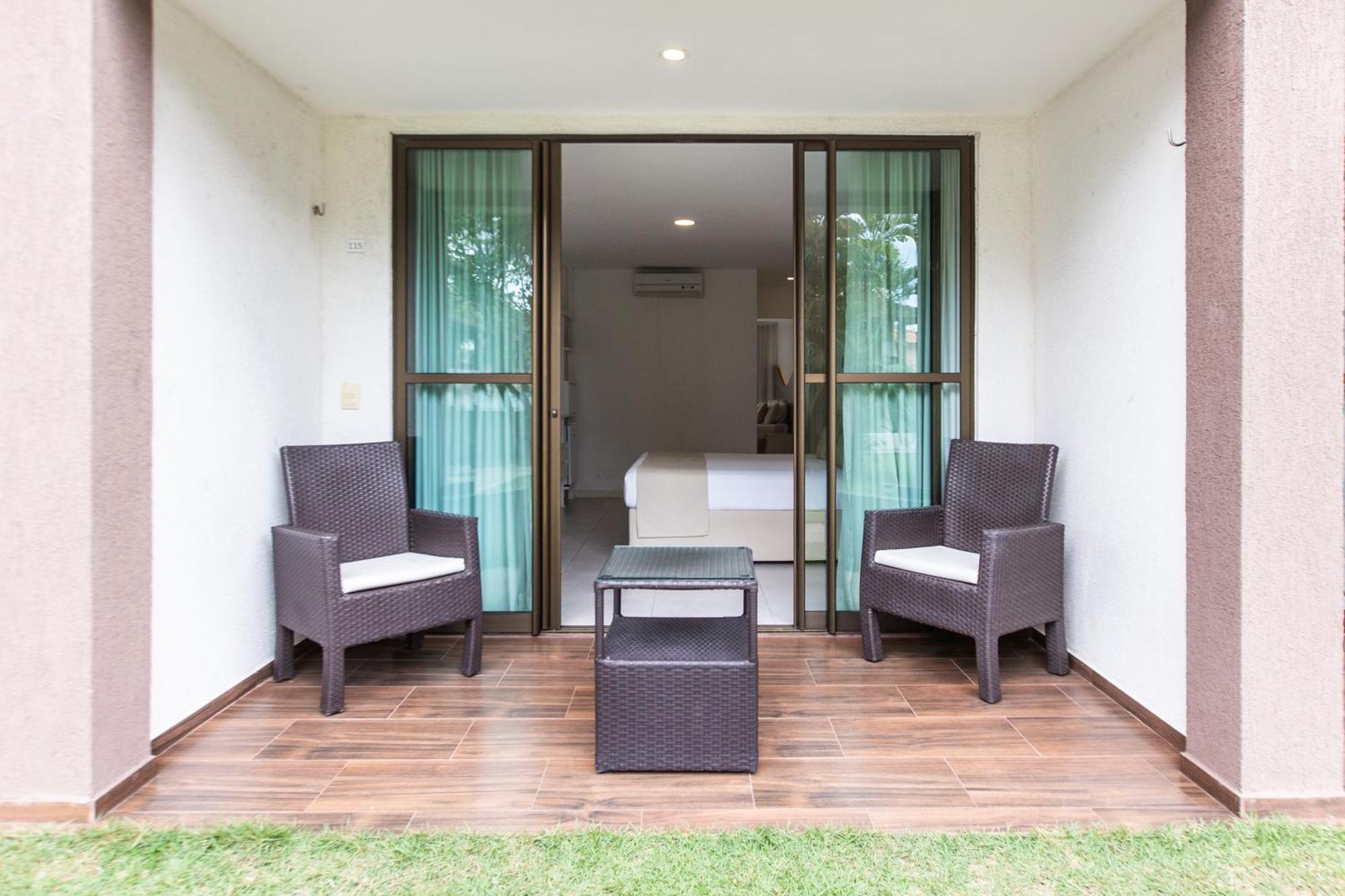 Quarto Luxo com Vista do Jardim