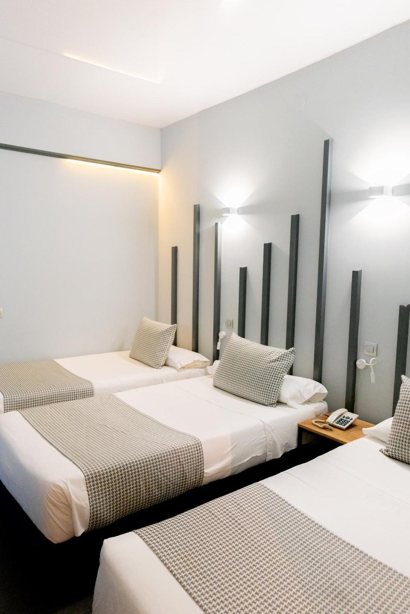 Basic Triple Room