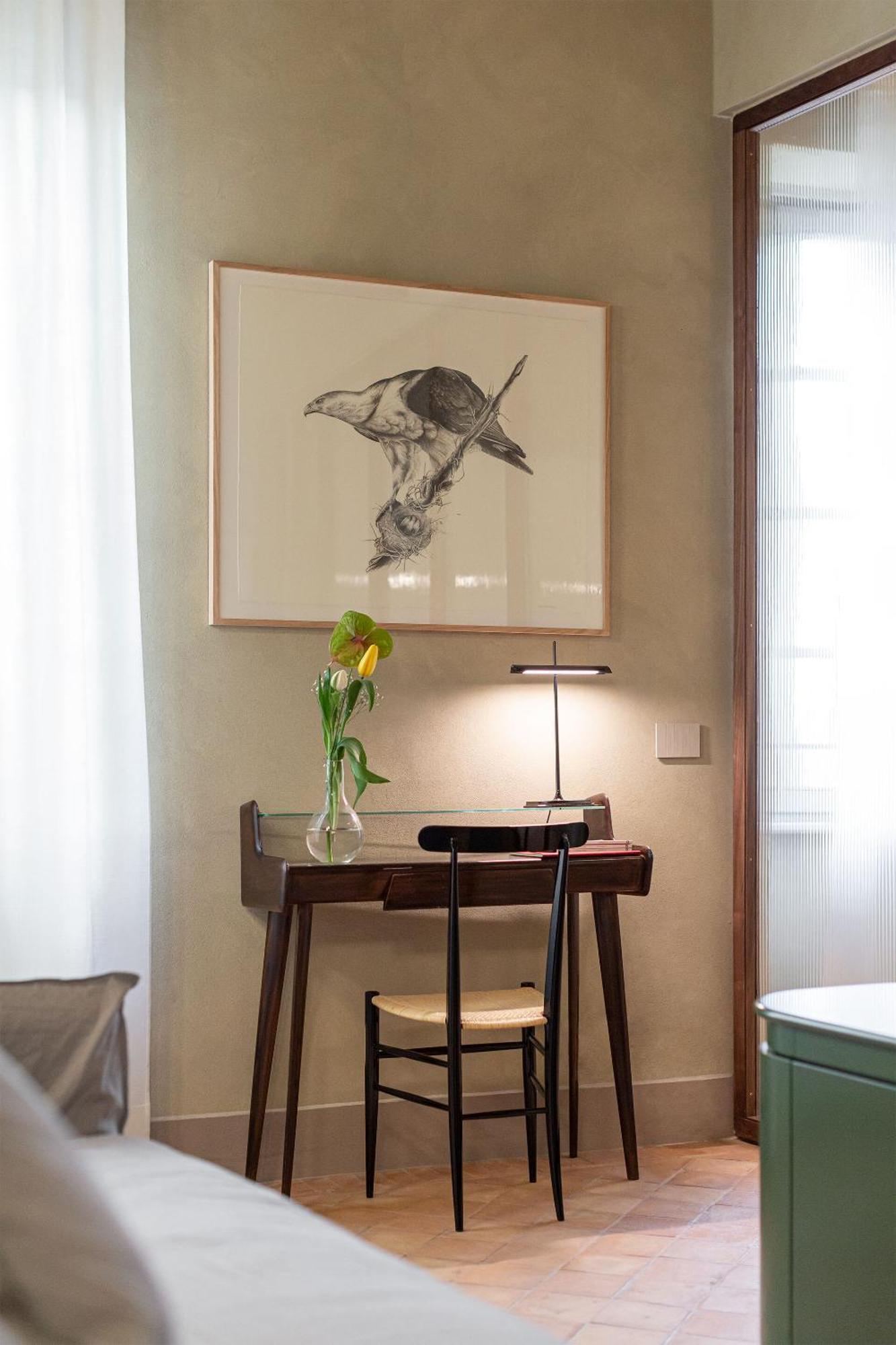 Suite with City View,1569502229:JPEG