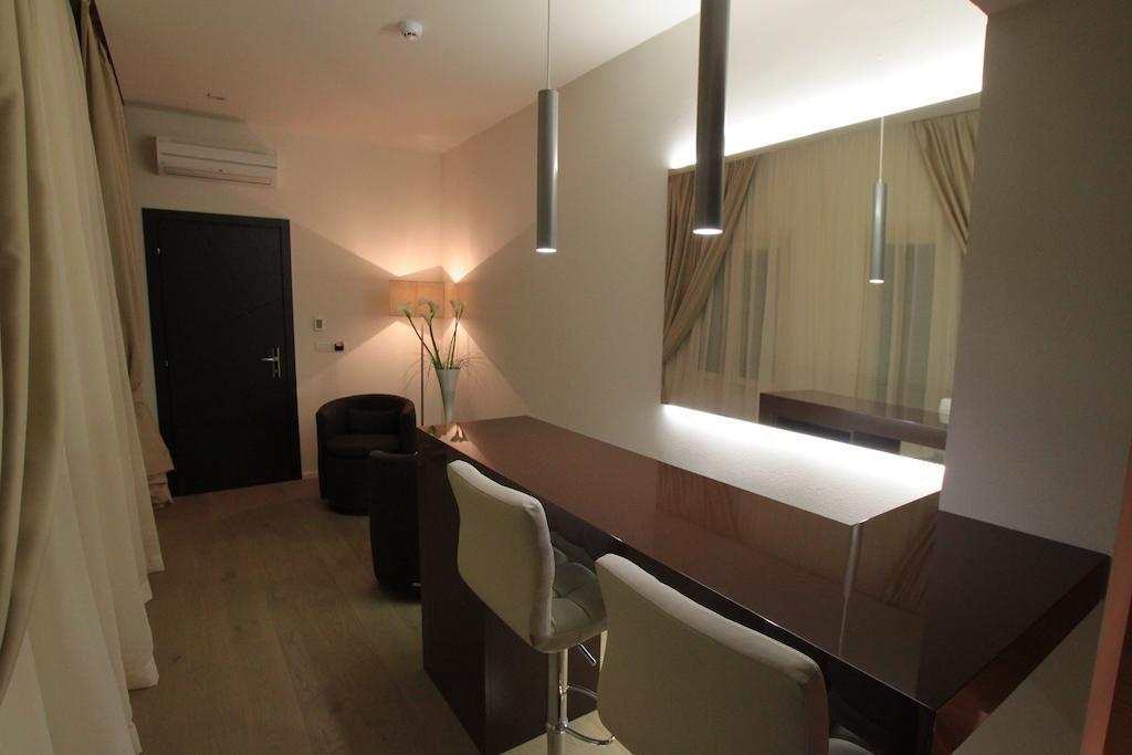 Suite Spa Bath,157018797:JPEG