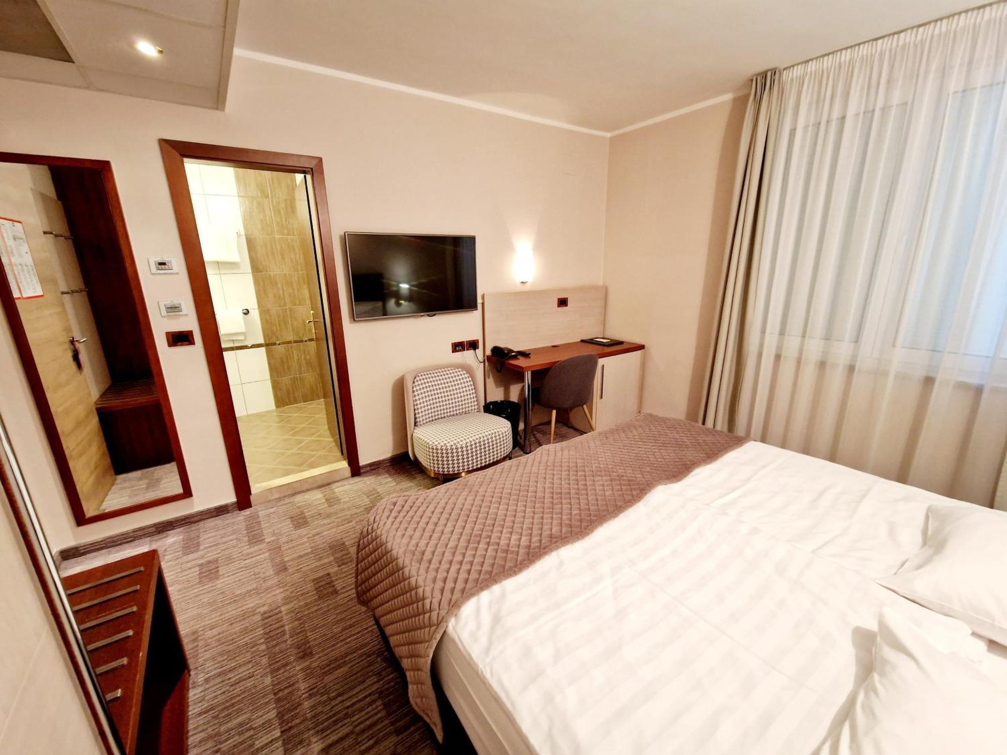Economy Twin Room