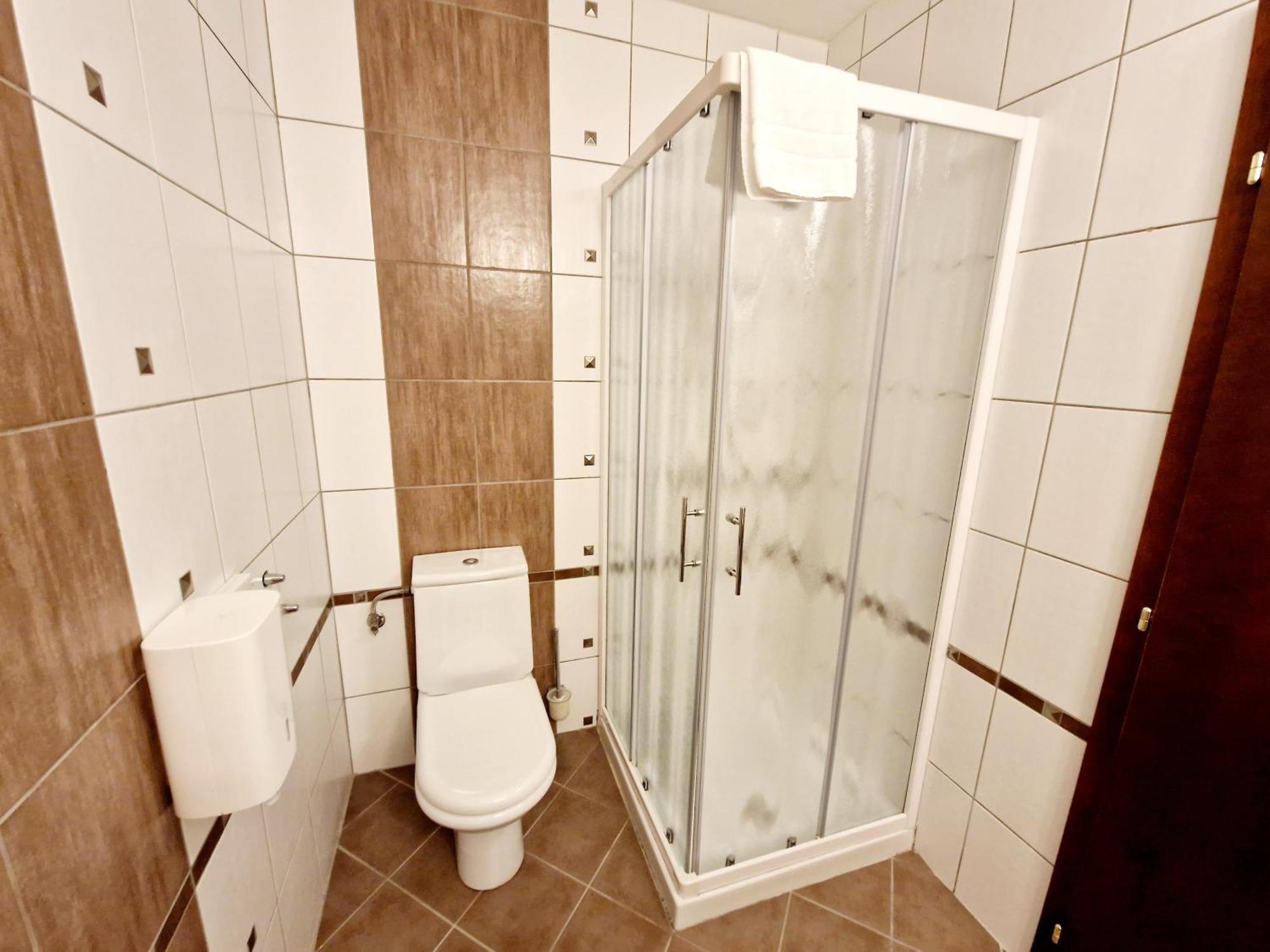 Economy Twin Room