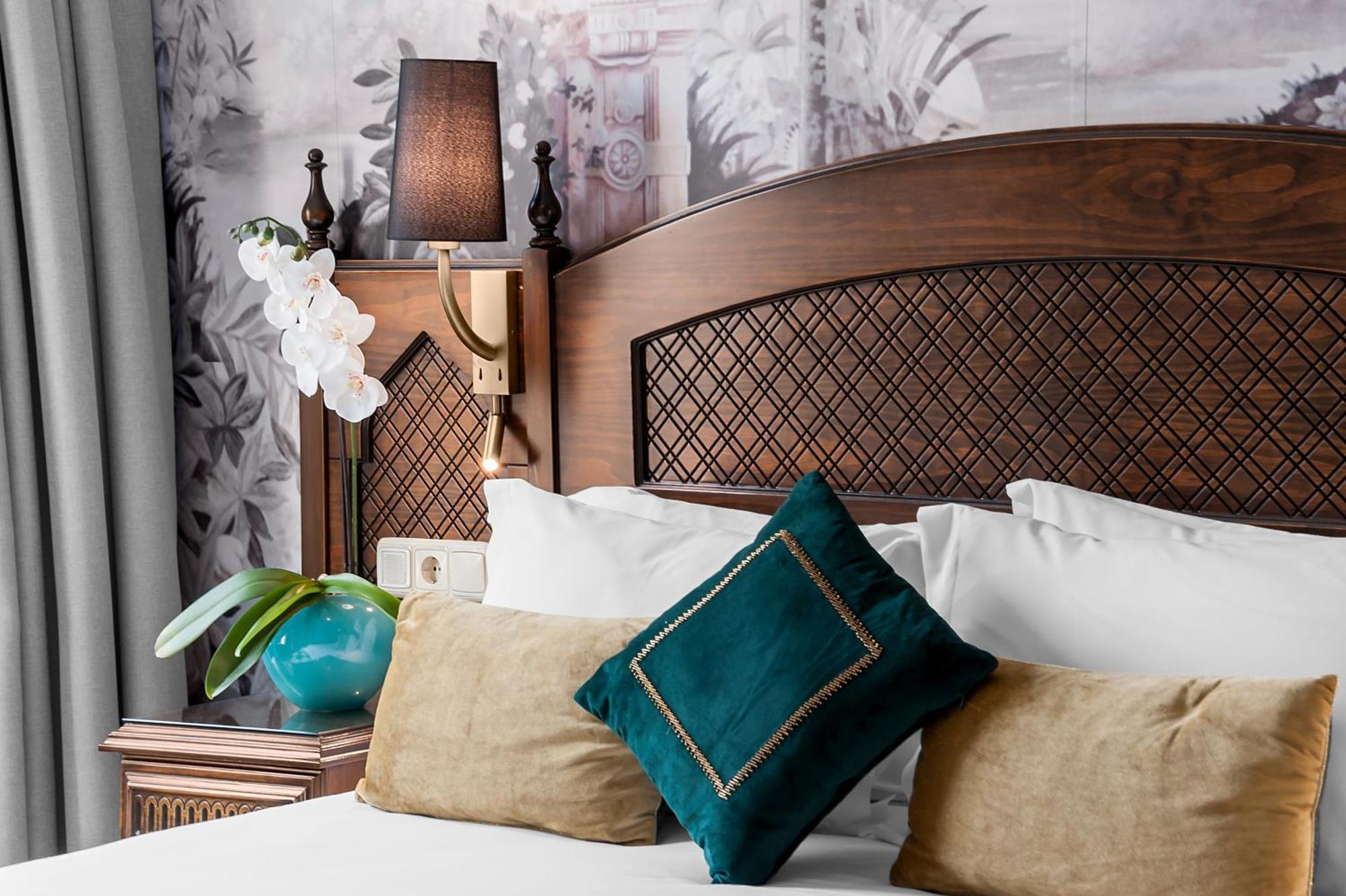 Deluxe Double or Twin Room Spa Bath