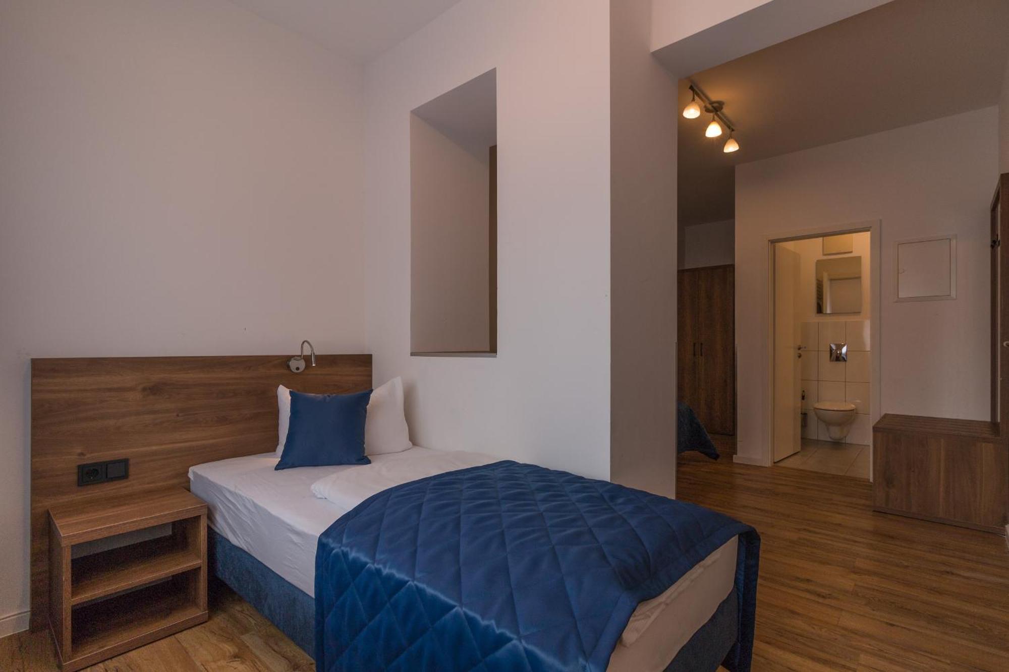 Economy Twin Room