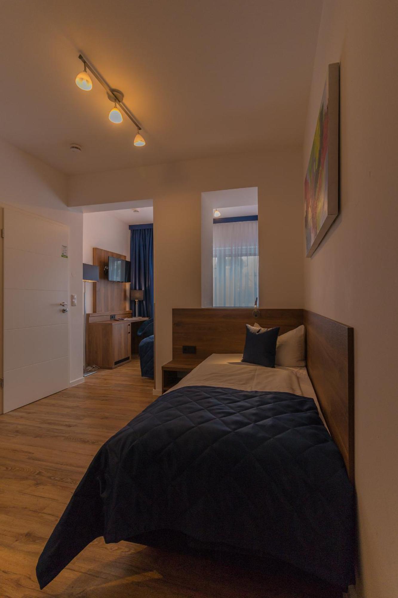 Economy Twin Room