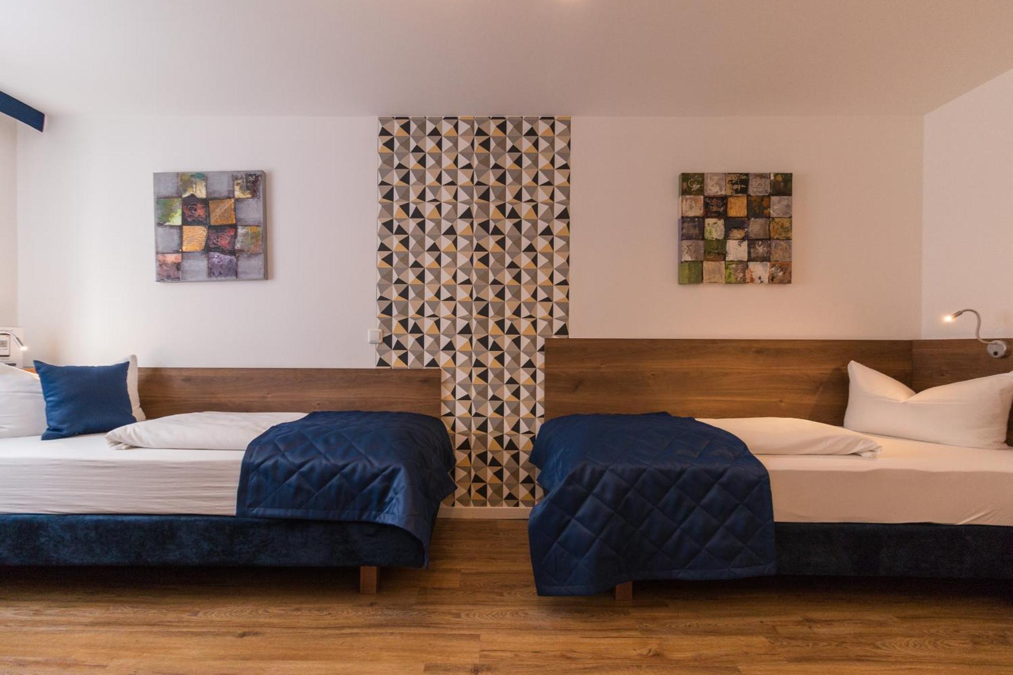 Economy Twin Room