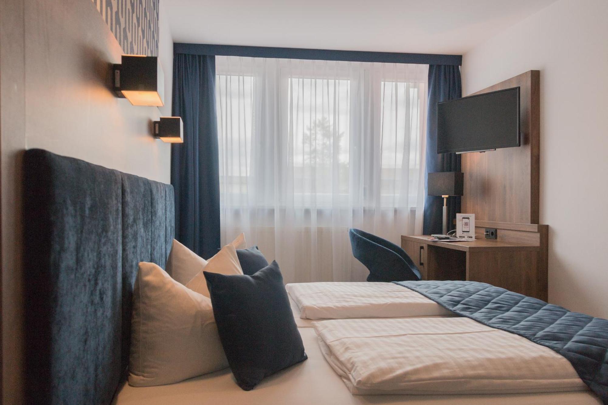 Double Room,1571276402:JPEG