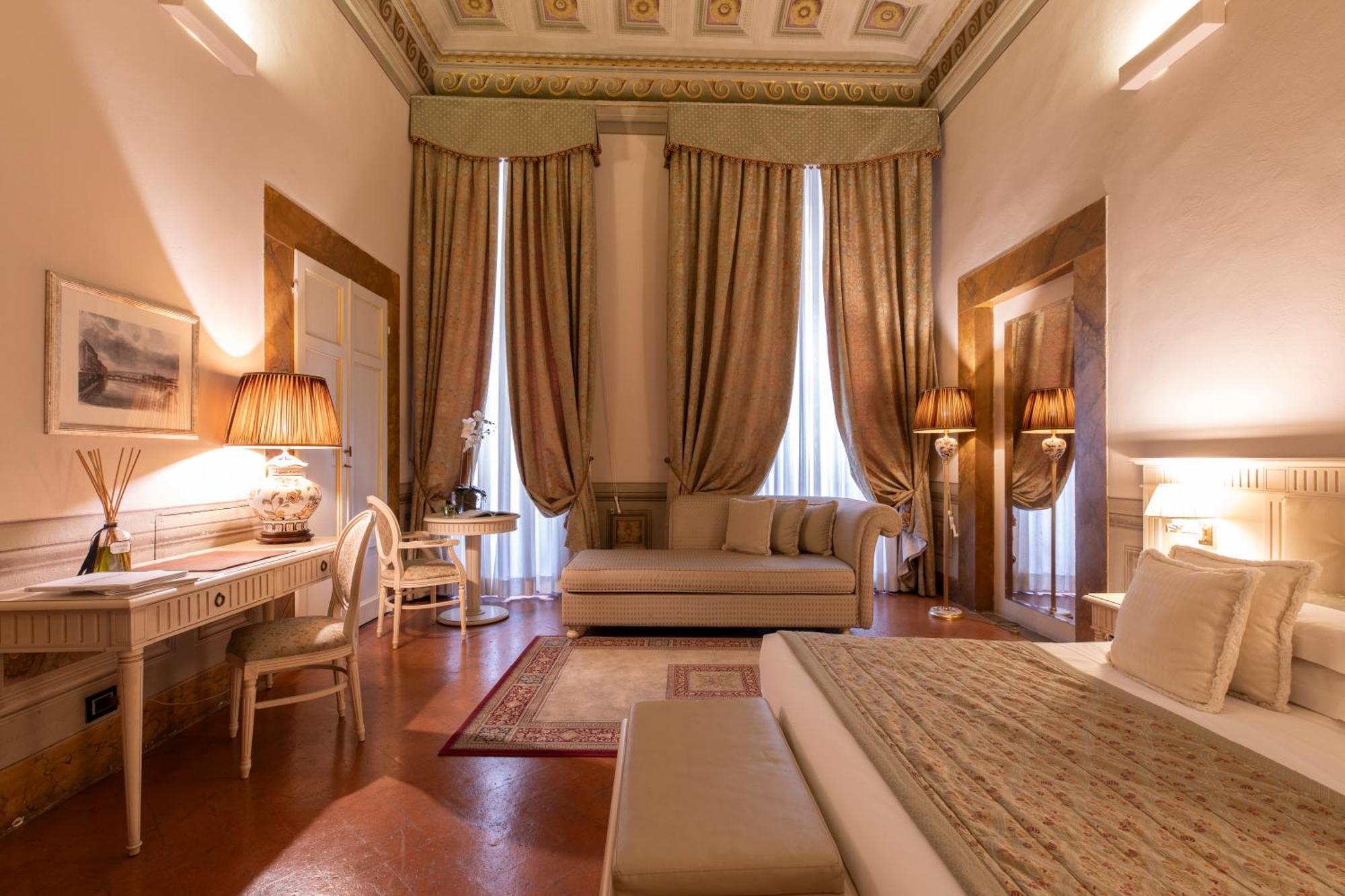 Junior Suite,1571328242:JPEG