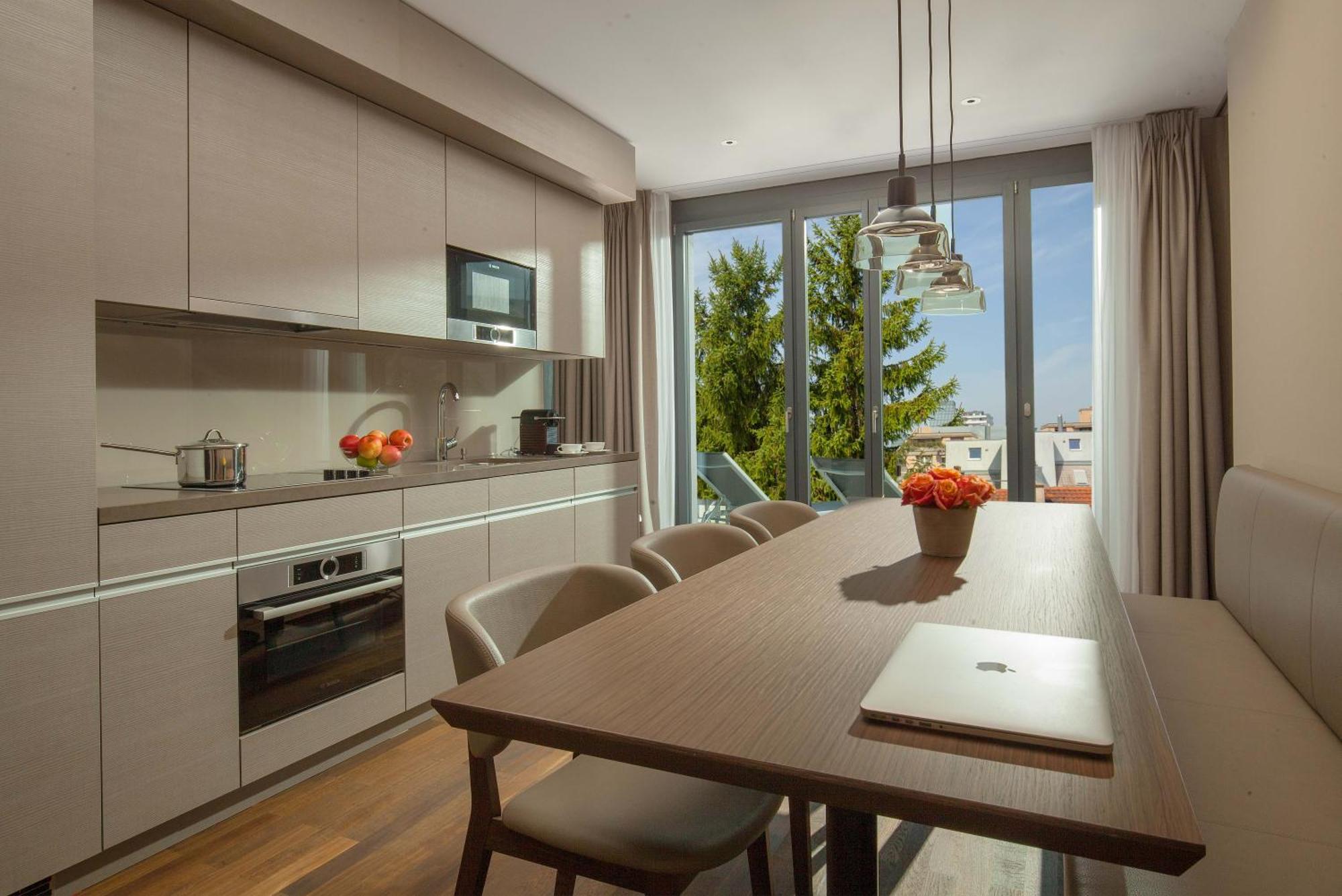 Rooftop Suite Kitchen