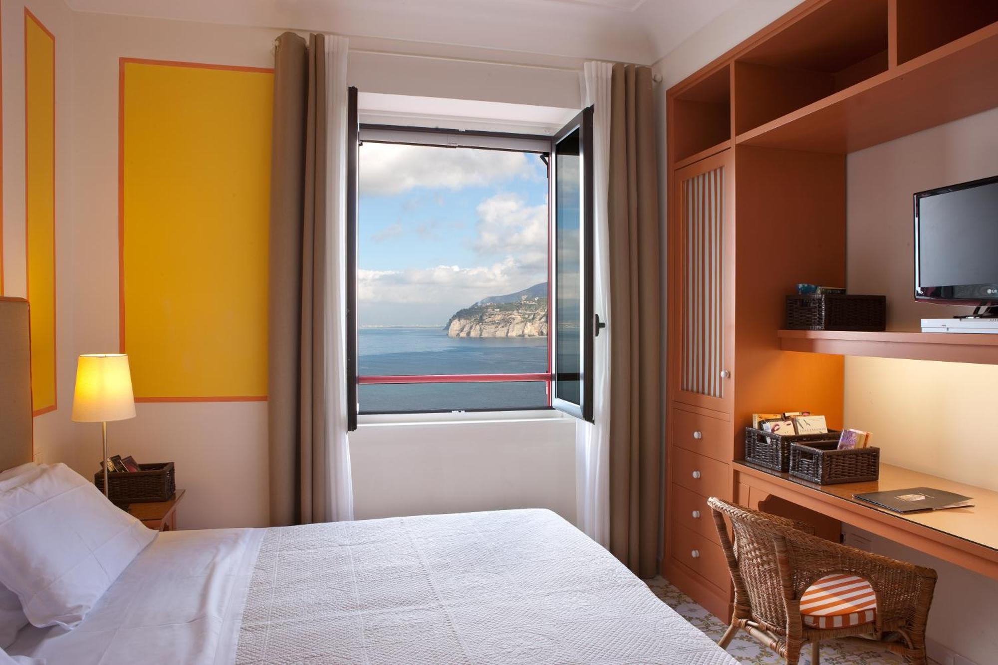 Double Room Sea View,682294710:JPEG