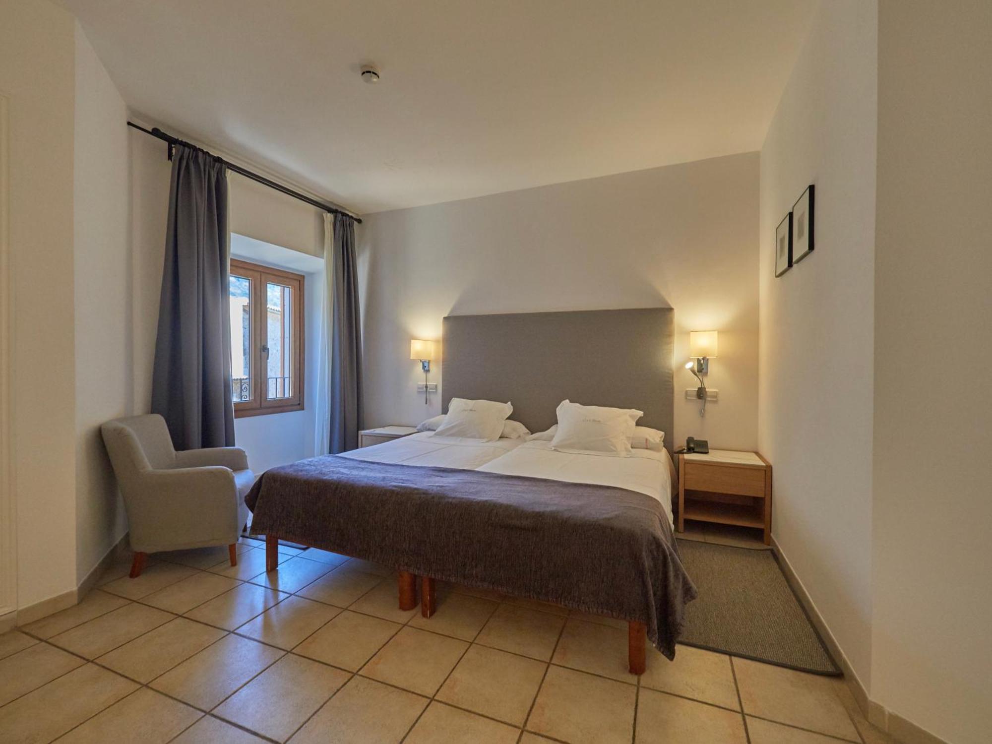 Budget Double or Twin Room without Balcony
