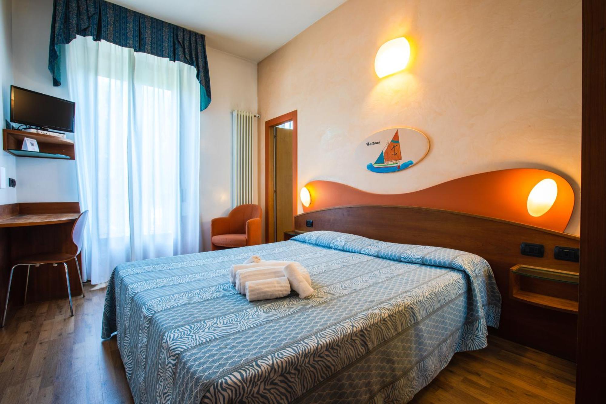 Double Room,1128590511:JPEG