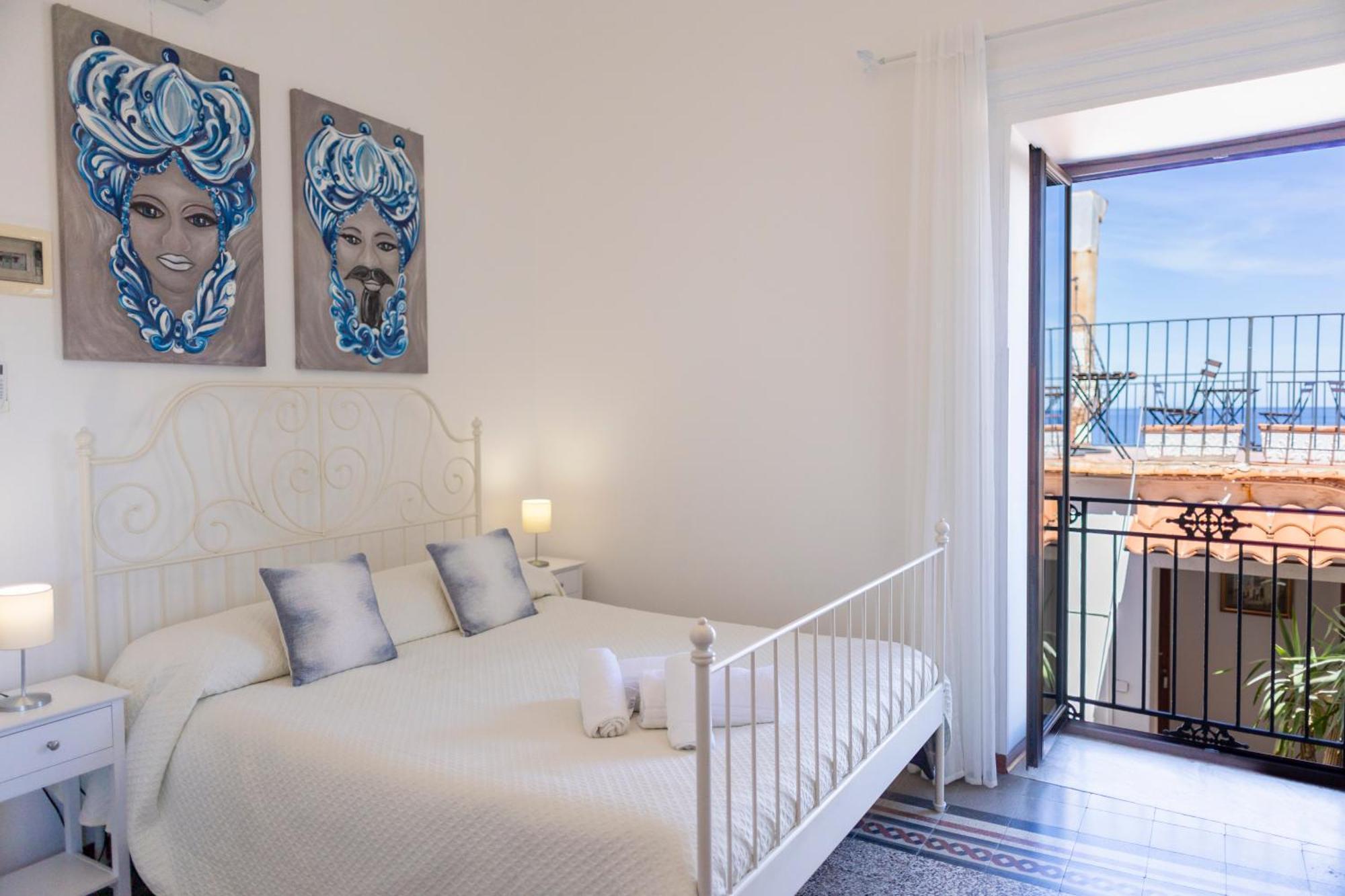 Triple Room Sea View