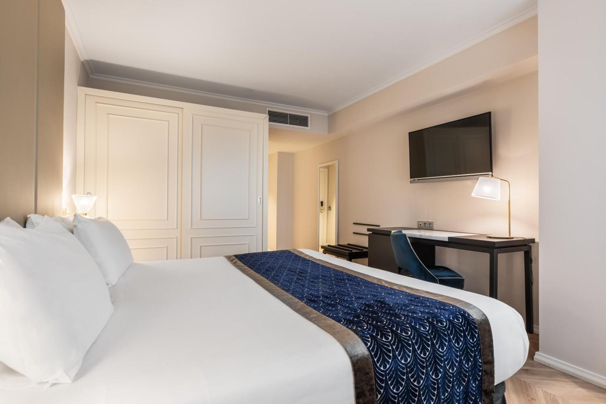 Double Room,1574679800:JPEG