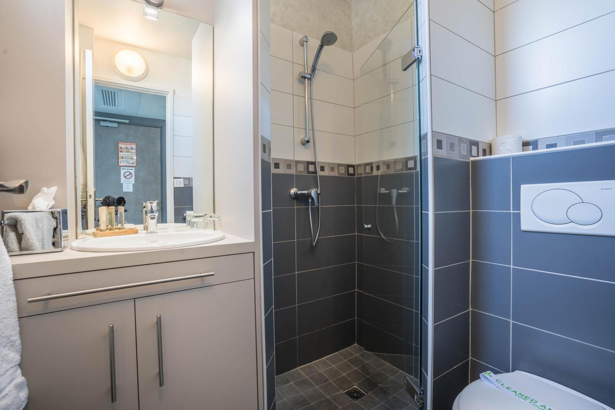 Triple room without balcony panoramic sea view First floor,1583066796:JPEG