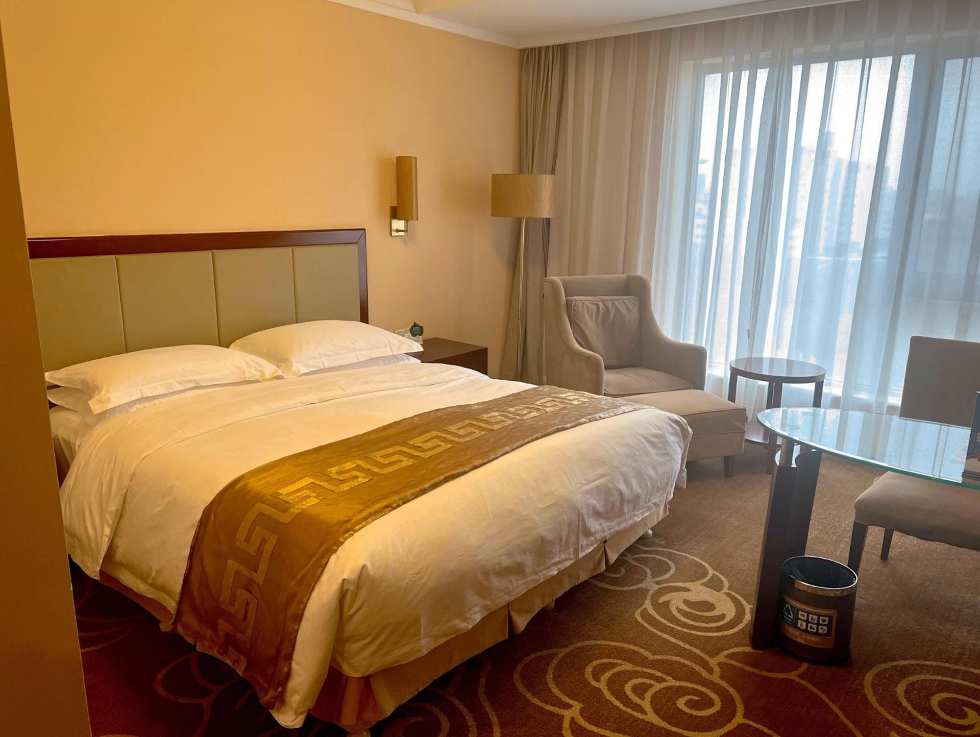 Standard King Room