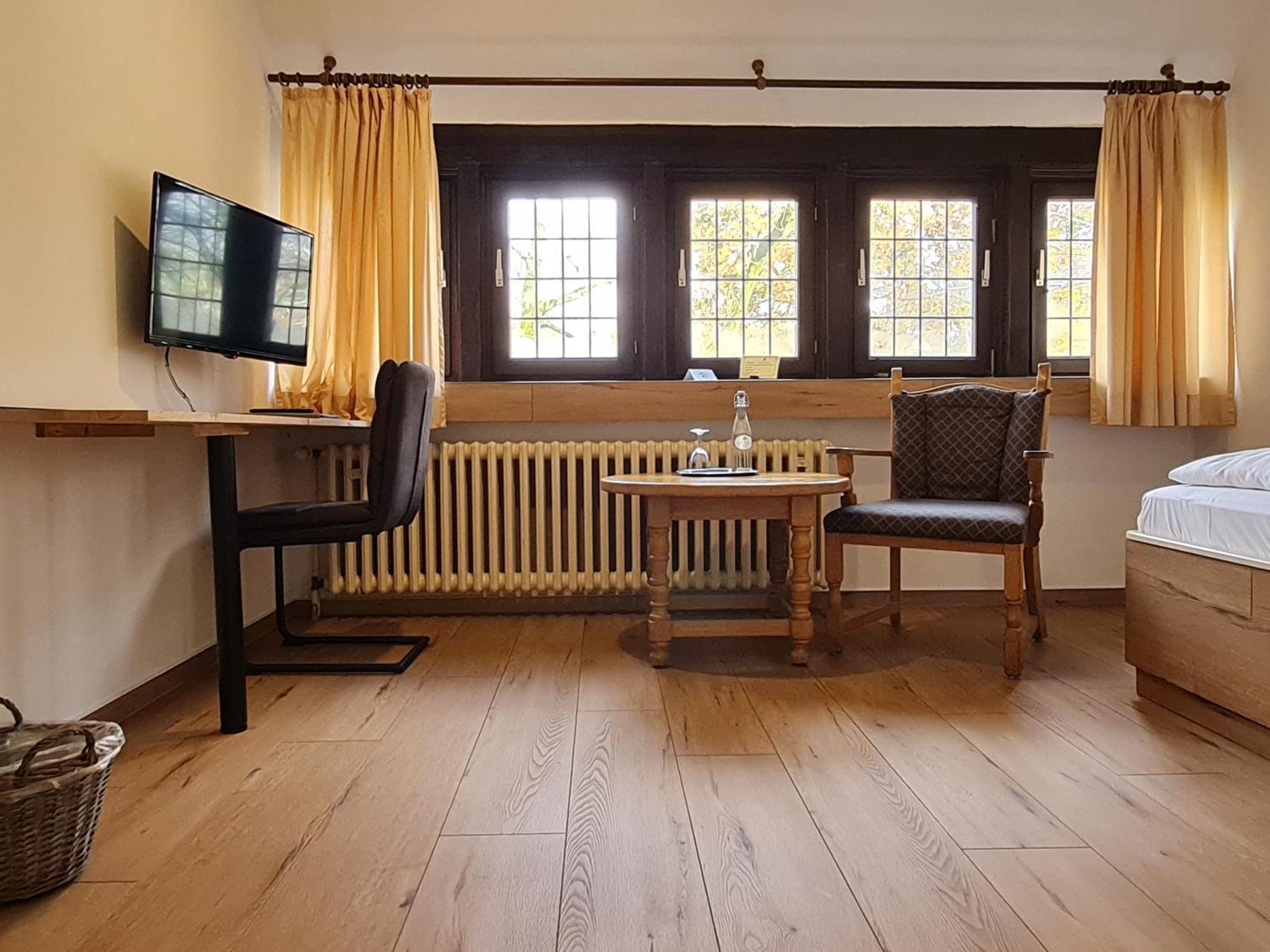 Classic Single Room
