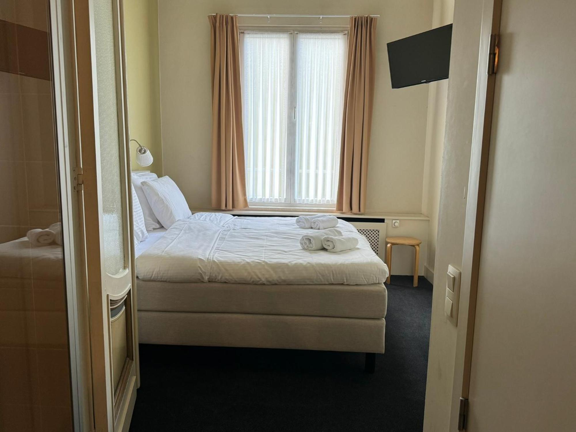 Standard Quadruple Room,1574739815:JPEG
