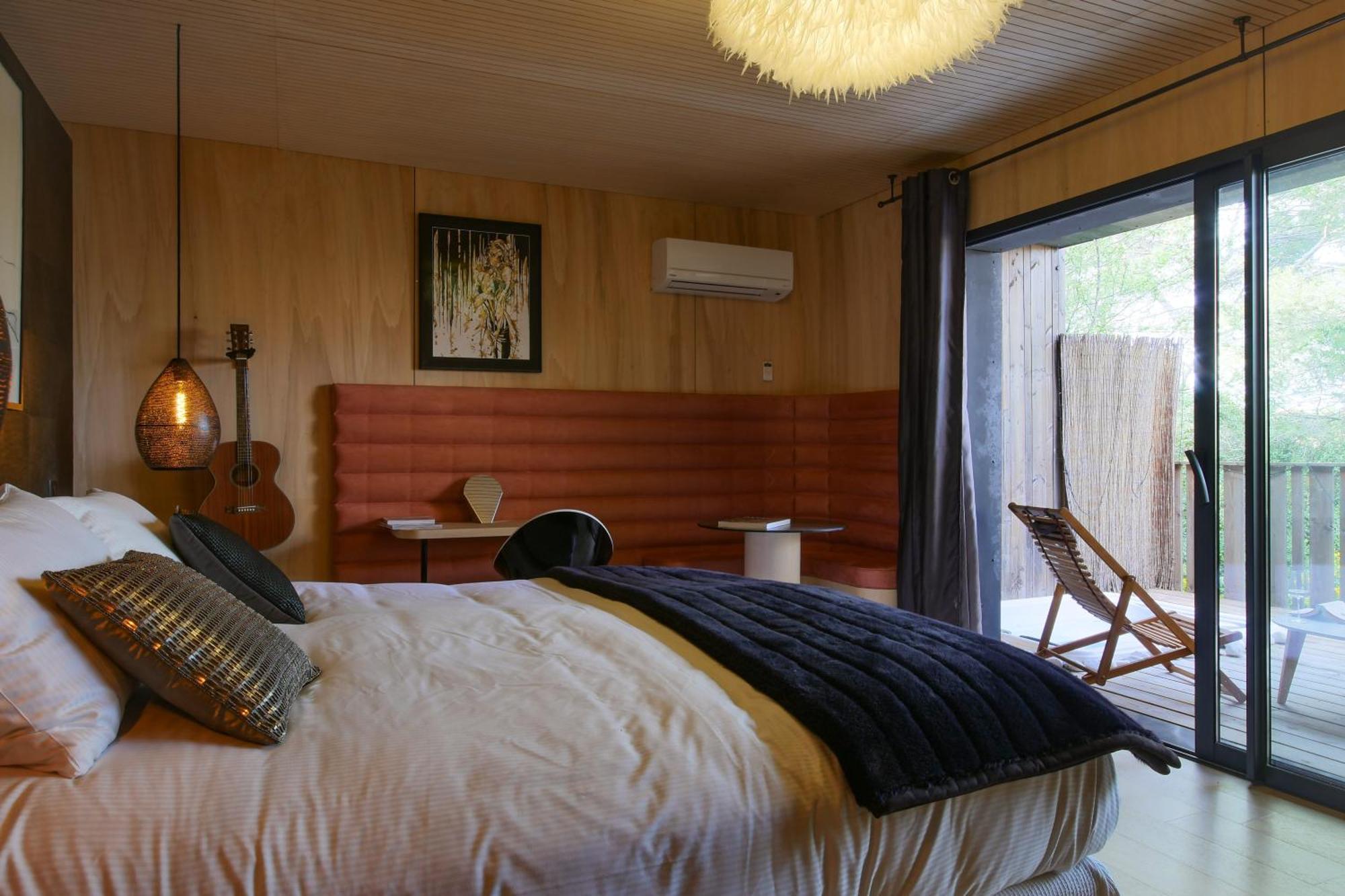 King Room Spa Bath