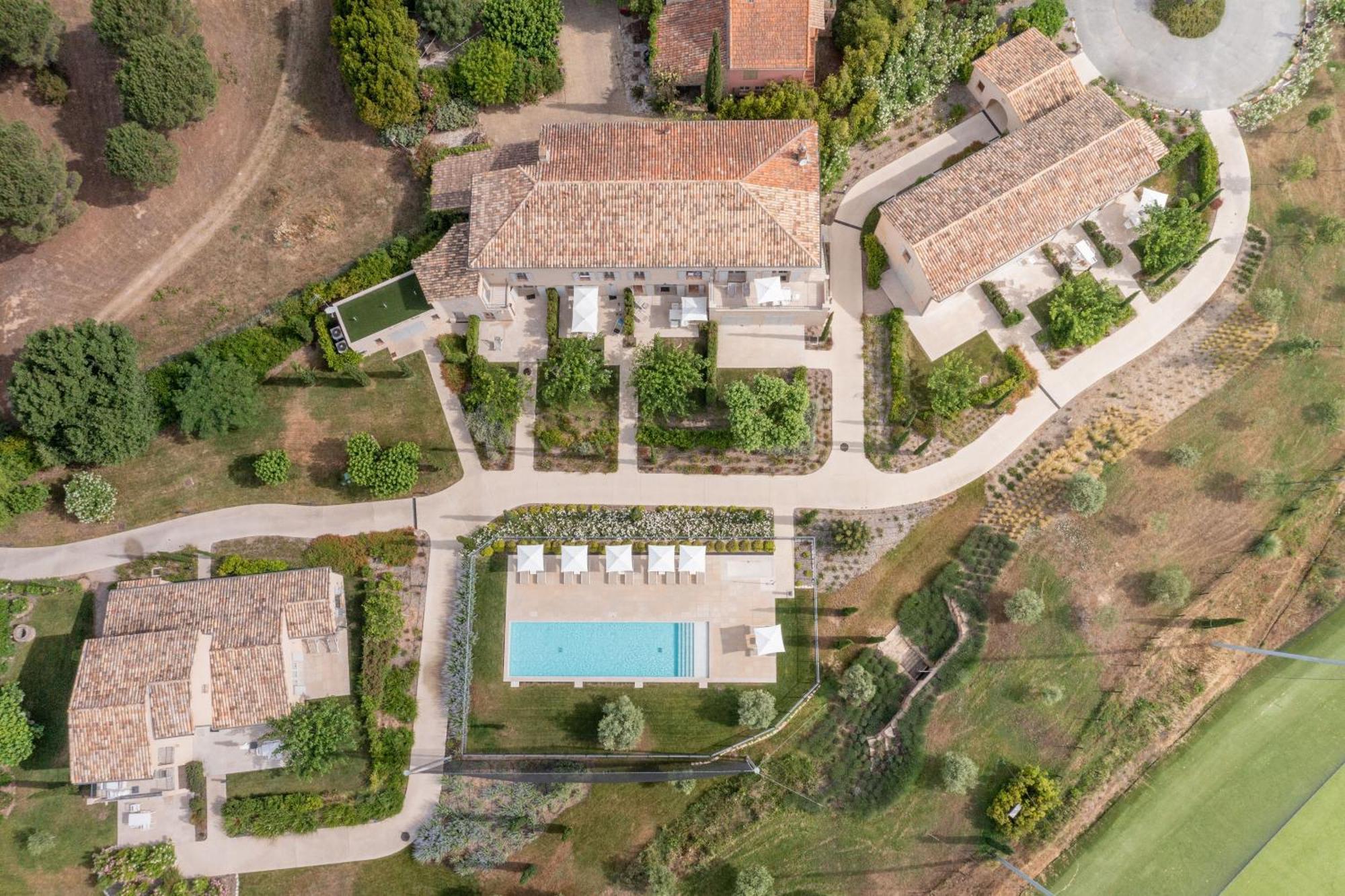 Two-Bedroom Deluxe Apartment Garden,1299549808:JPEG