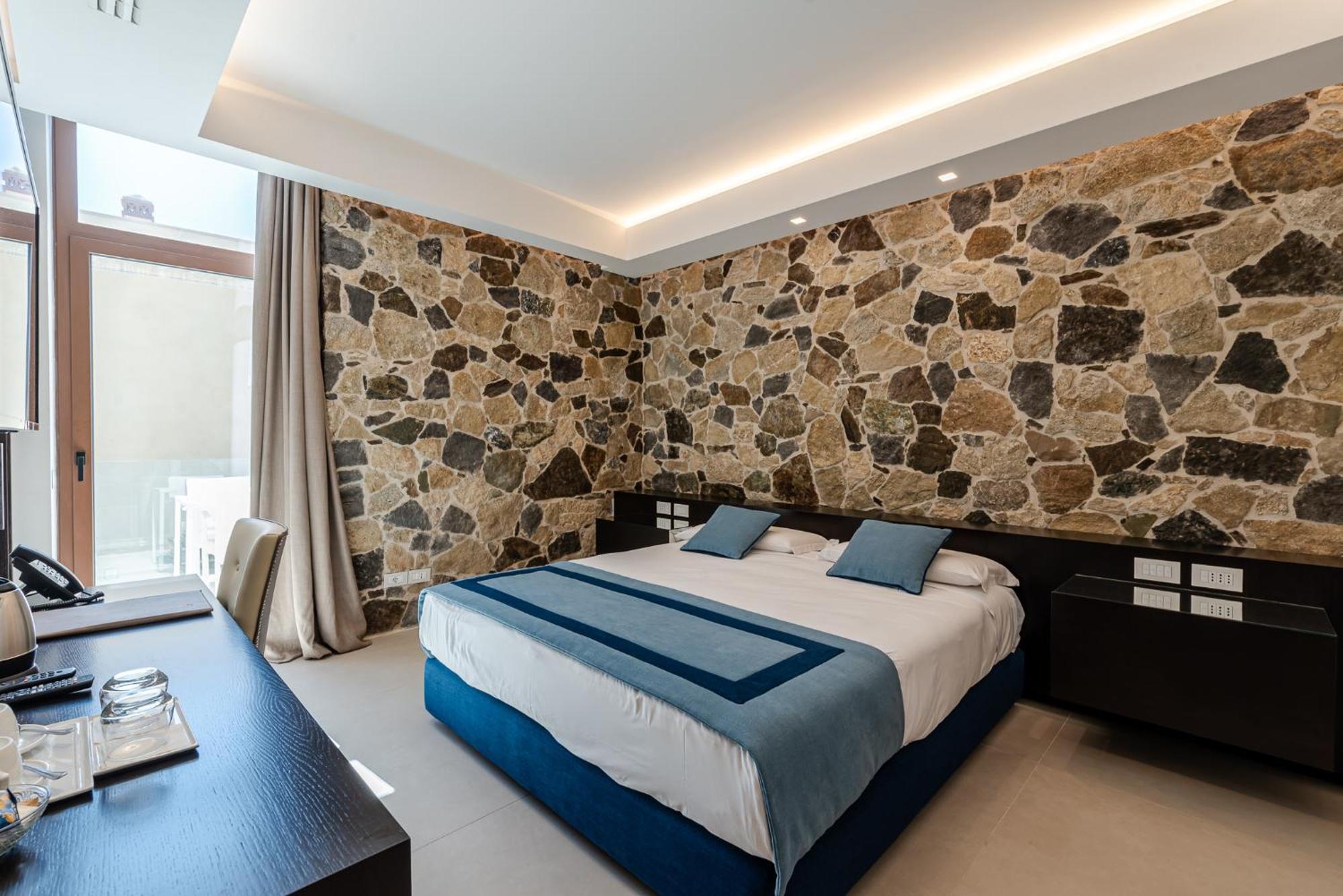 Junior Suite Lateral Sea View