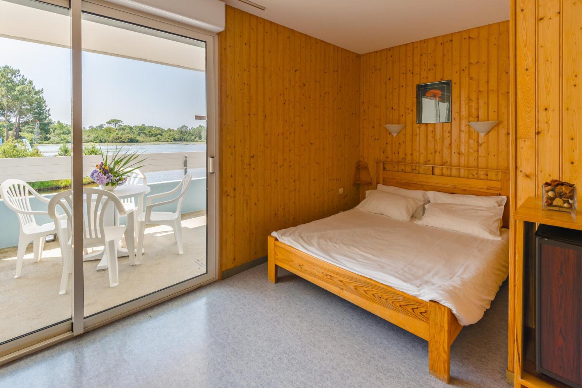 Quadruple Room with Lake View,1574877791:JPEG