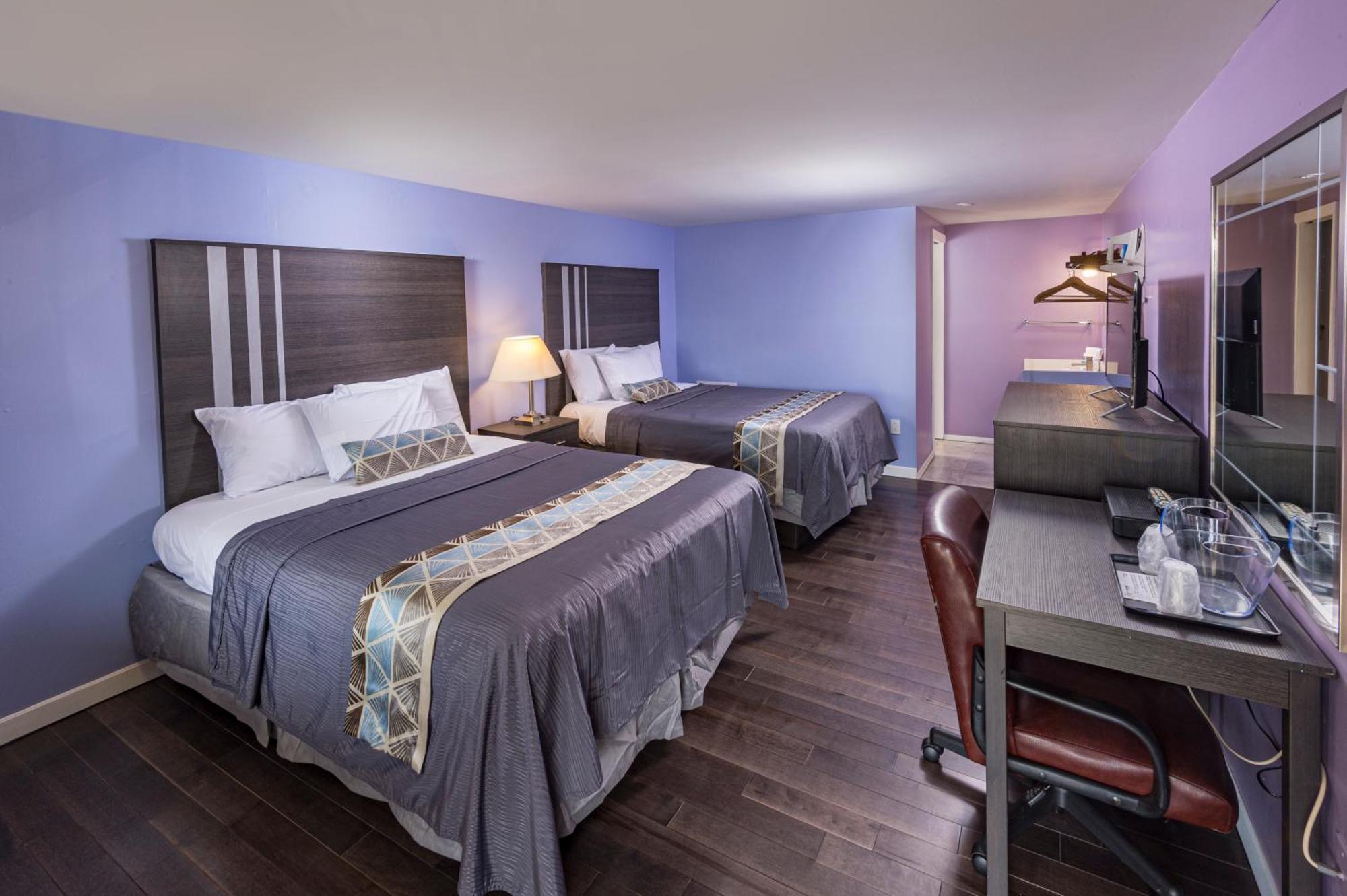 Queen Room Two Queen Beds