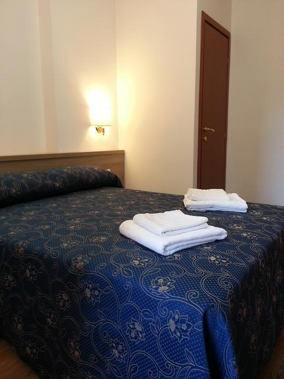 Triple Room Private Bathroom,723880927:JPEG