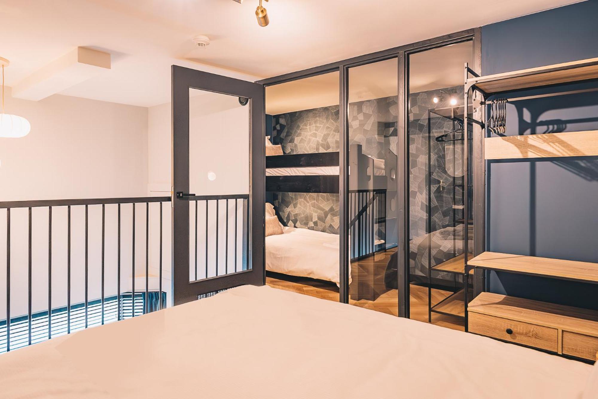 Premium Quadruple Room