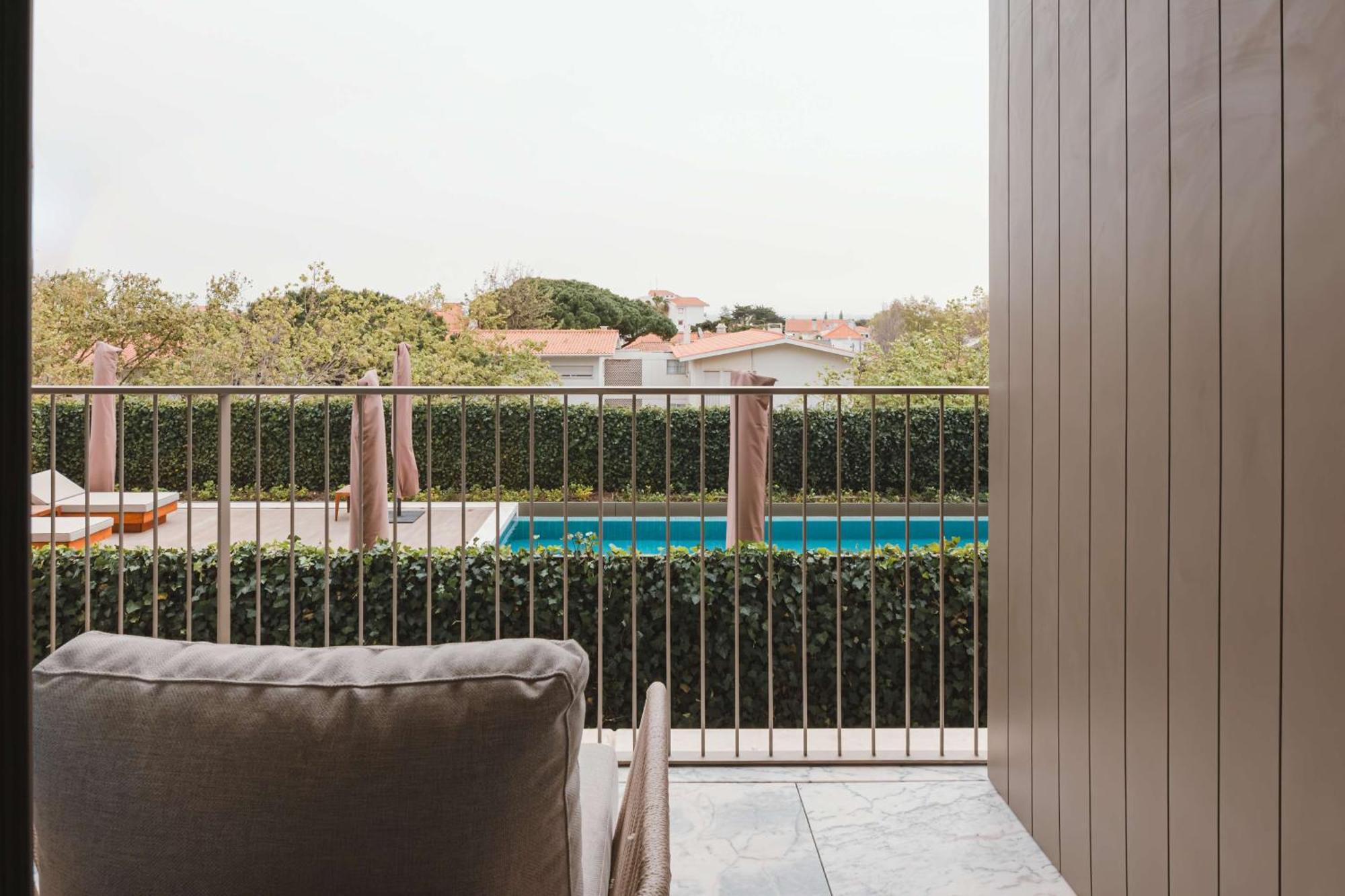 King Guest Room Balcony,1581529685:JPEG