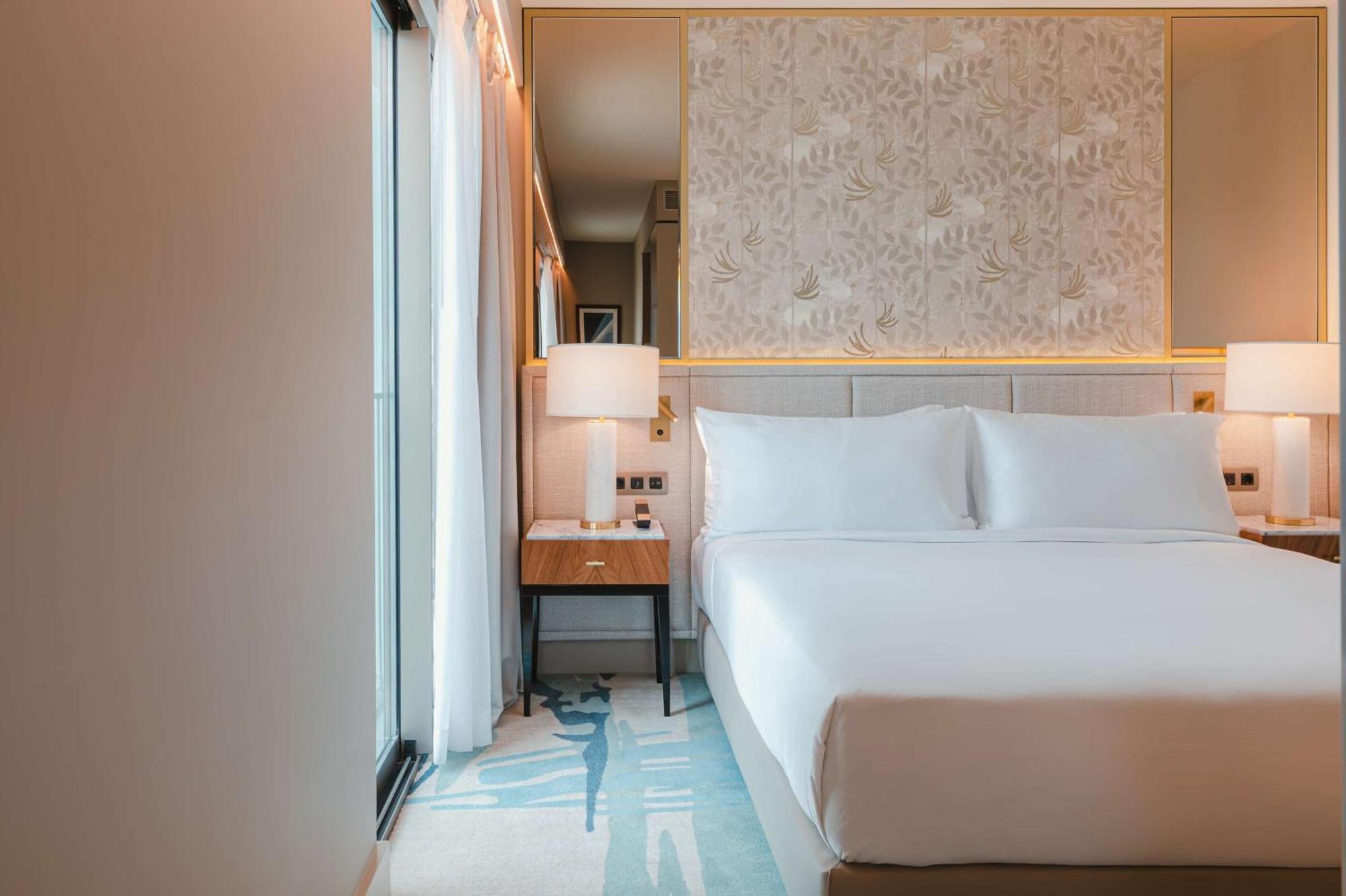 King Guest Room,1575314075:JPEG