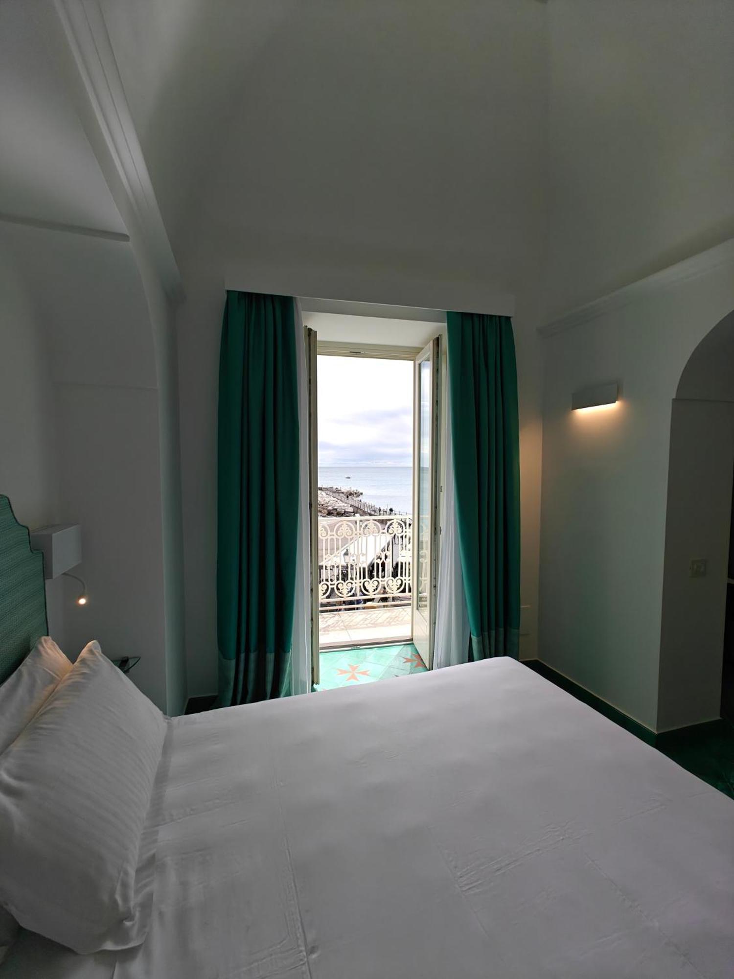 Junior Suite Sea View,1576684781:JPEG
