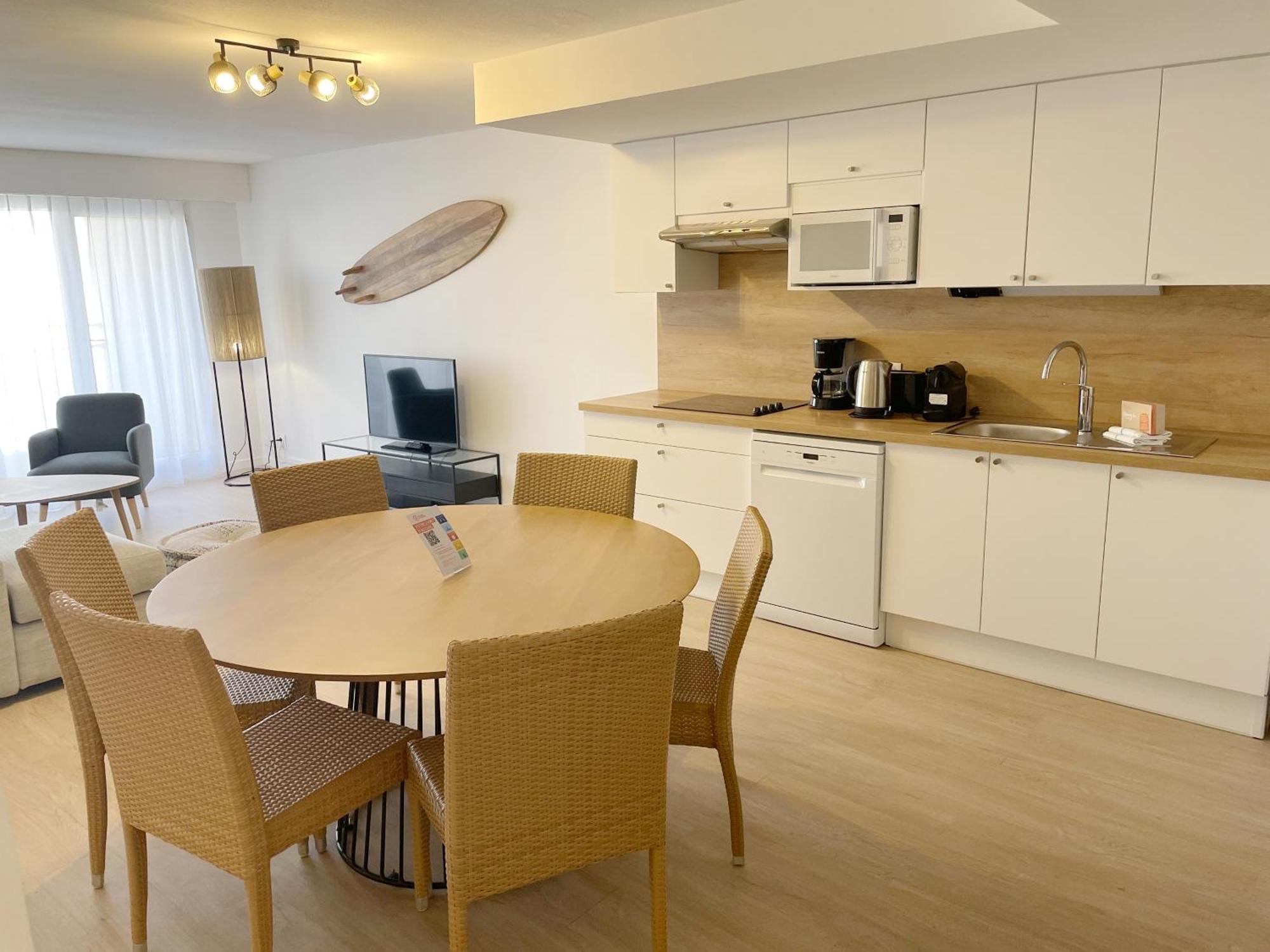 Superior Two-Bedroom Apartment,1576691306:JPEG