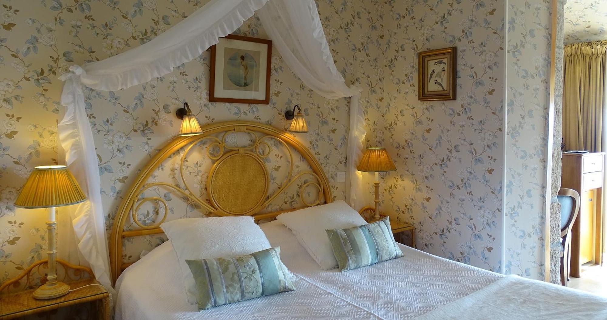 Double or Twin Room with Sea View,1576704914:JPEG
