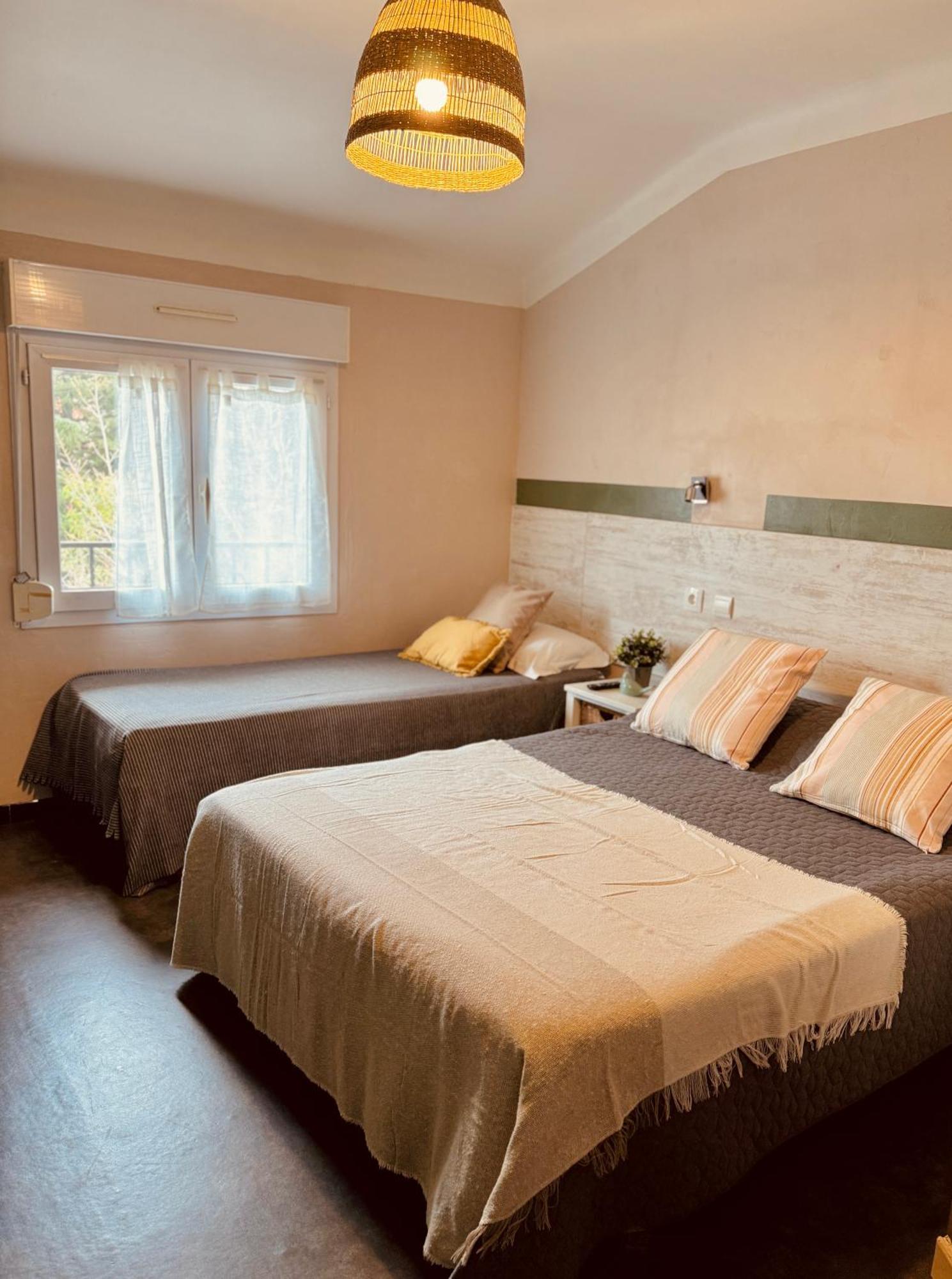 Standard Triple Room,1576714742:JPEG