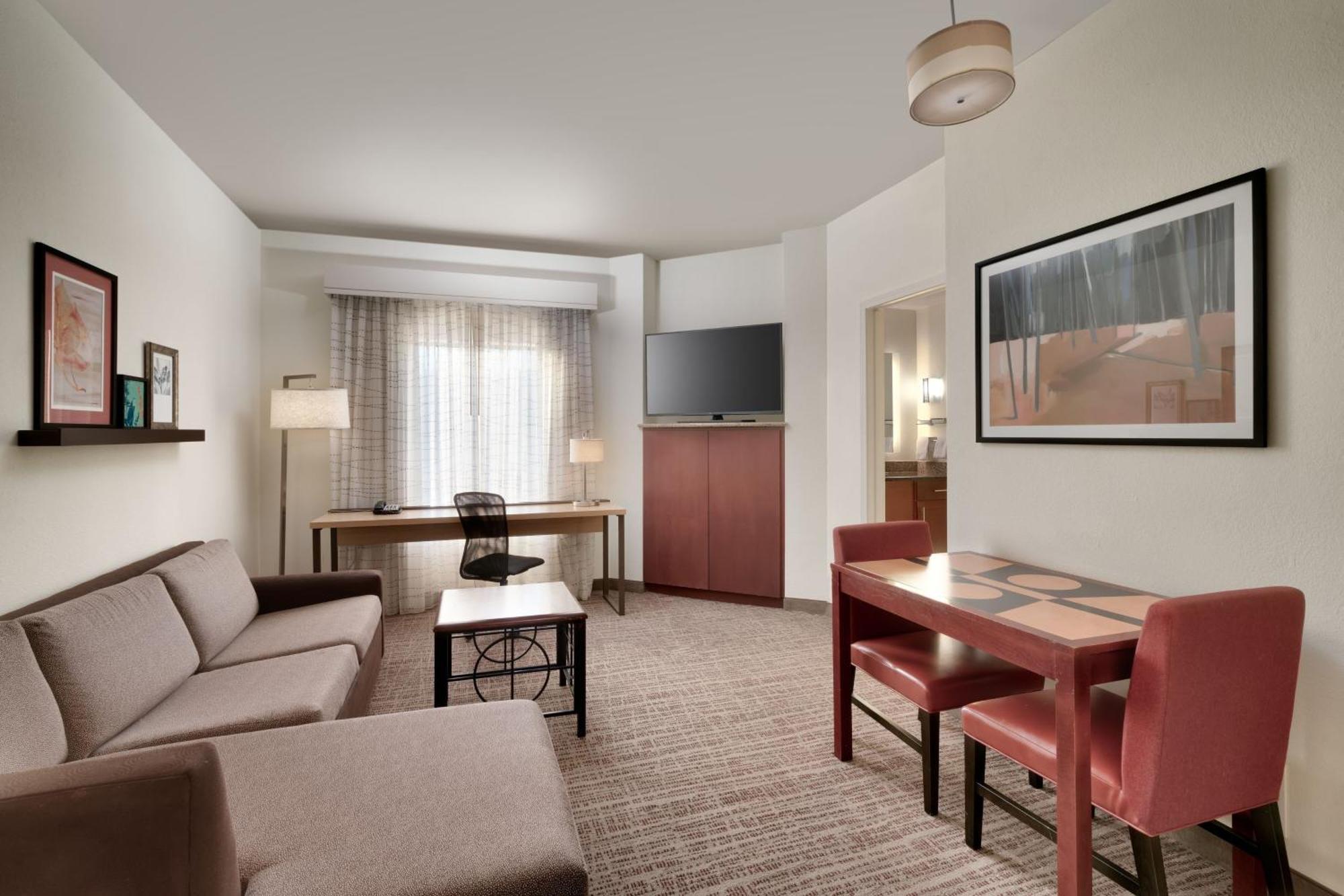 One-Bedroom Suite