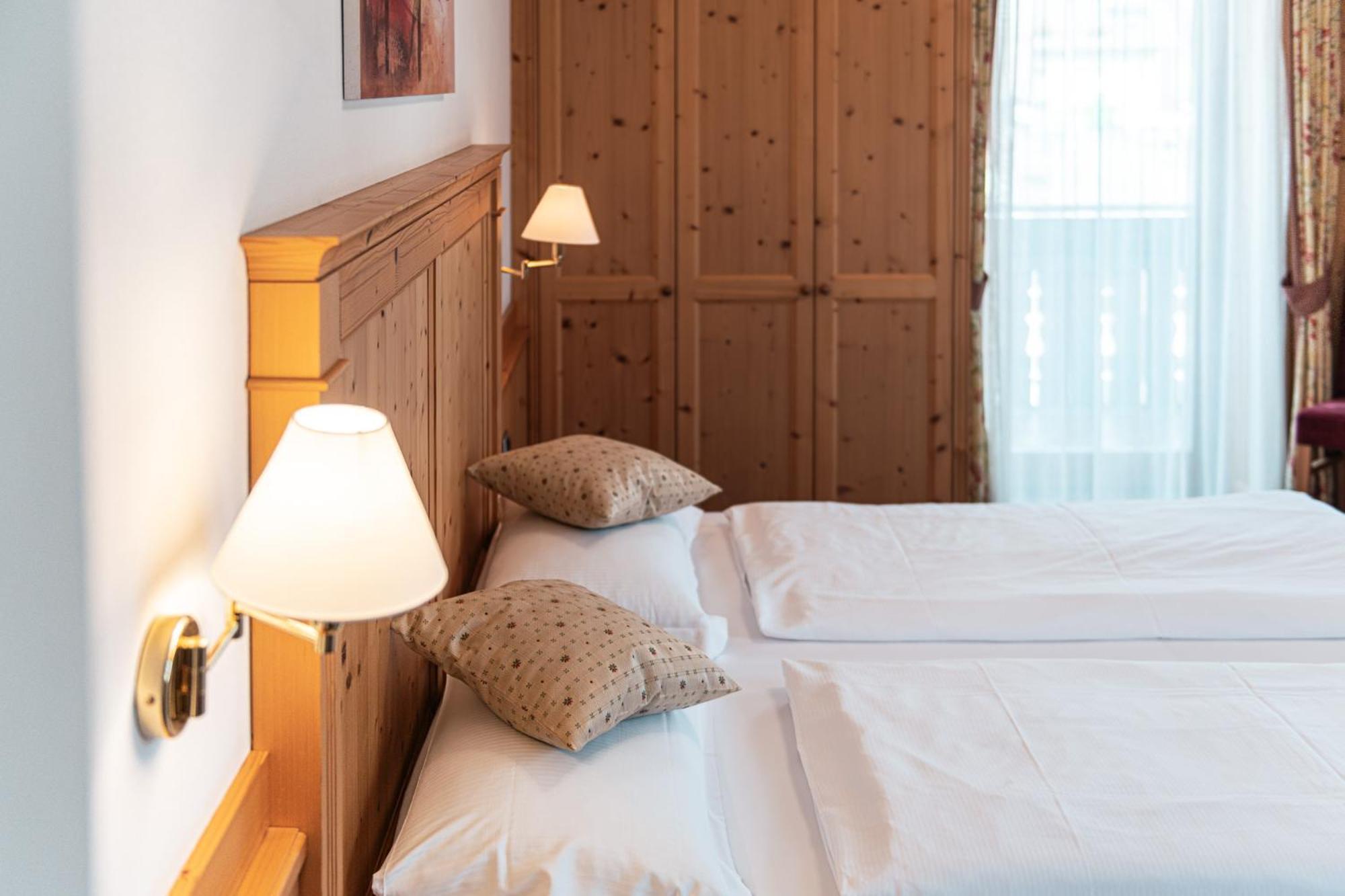 Double or Twin Room,1607224369:JPEG