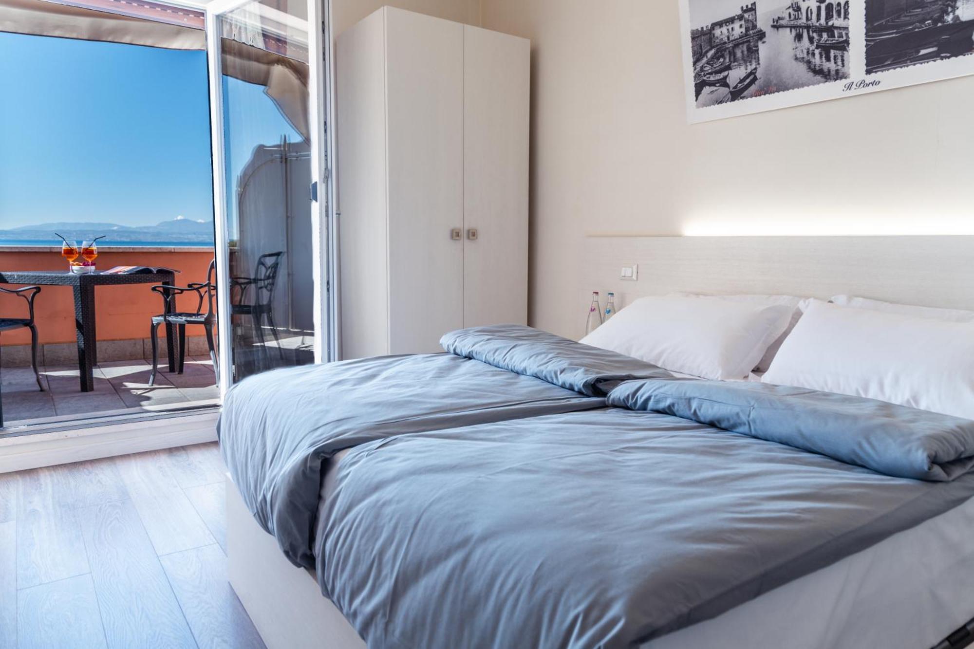 Double Room Lake View
