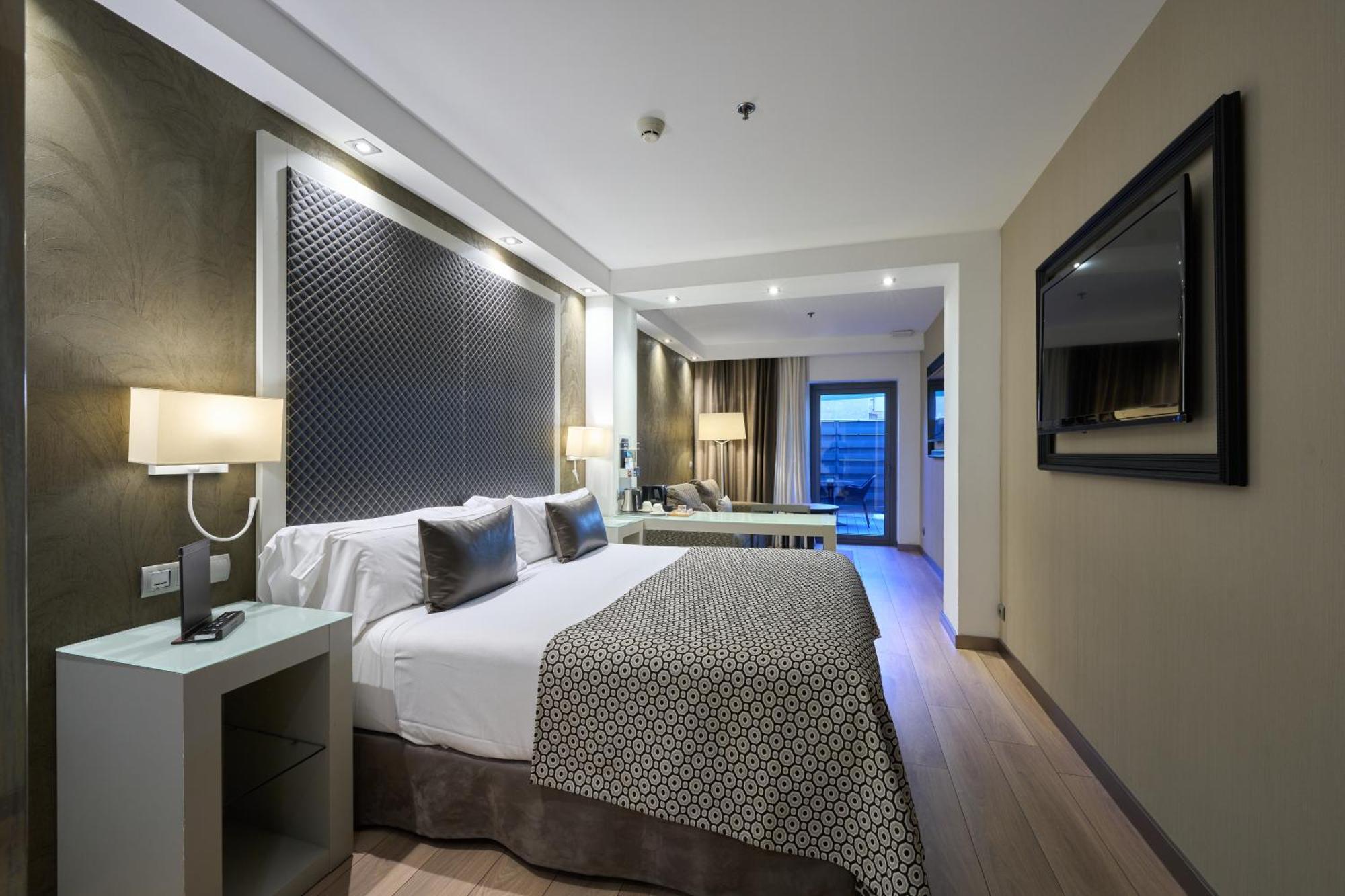 Junior Suite with Terrace,1588179232:JPEG