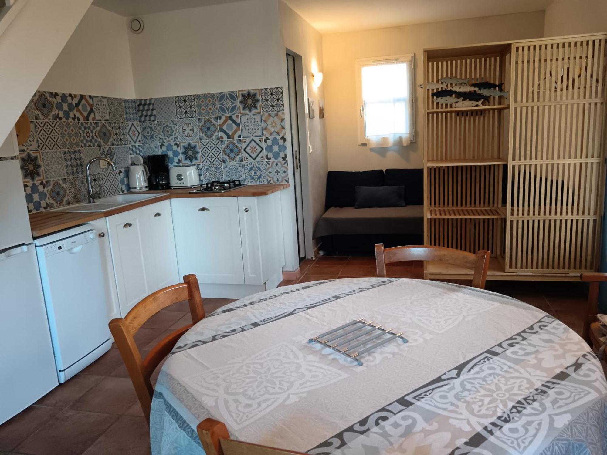 Apartment Terrace,1576785311:JPEG