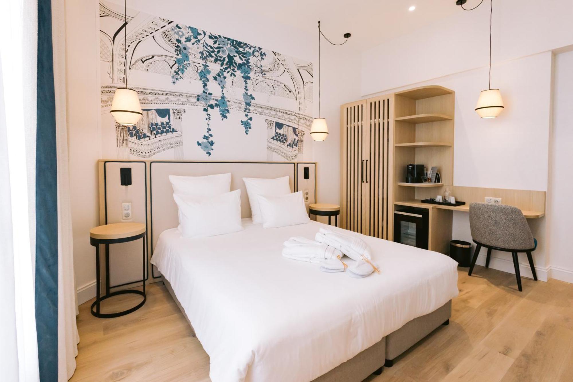 Superior Double Room,1576802489:JPEG