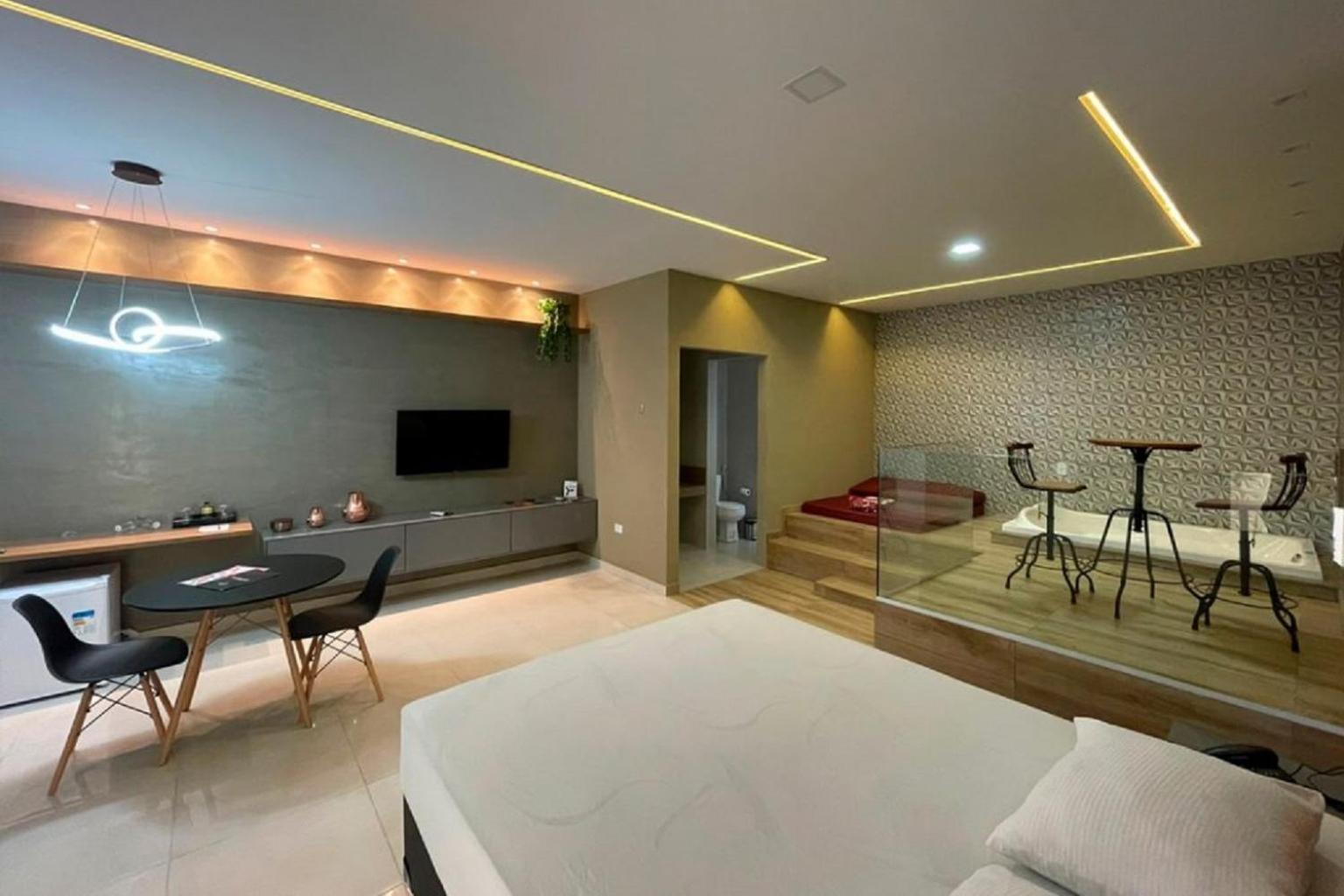 Deluxe Double Room Bath