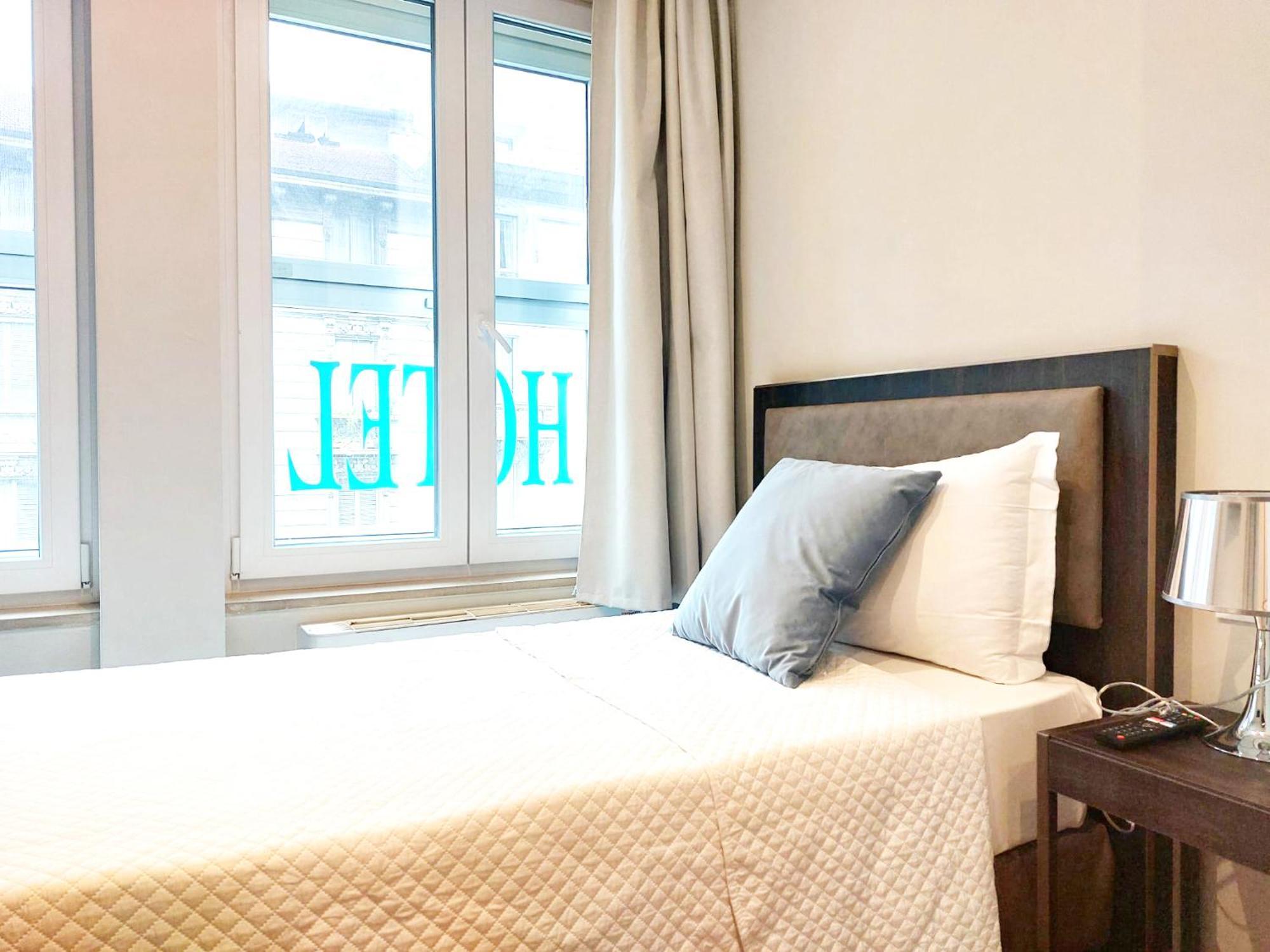Deluxe Single Room