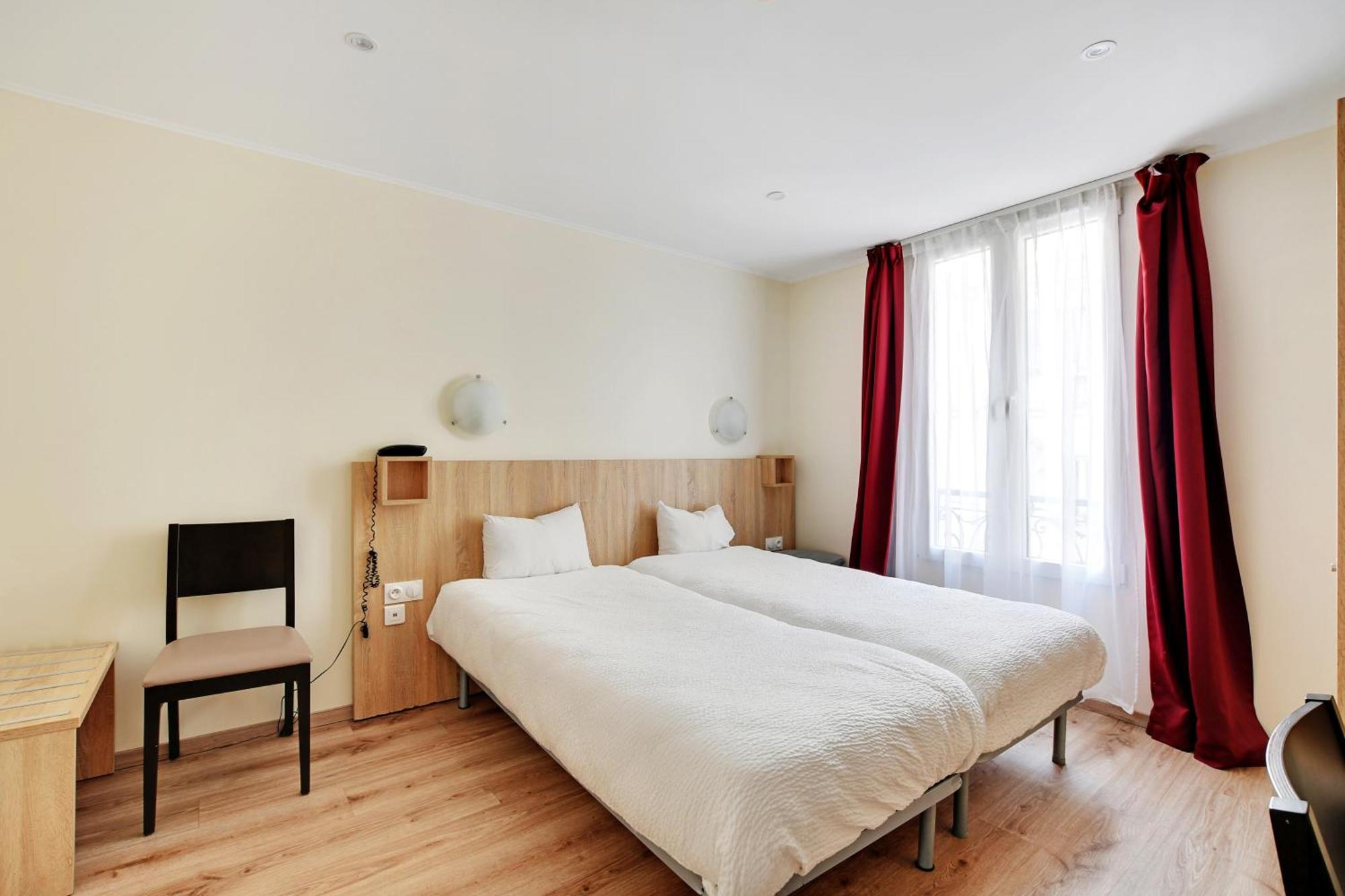Twin Room,1578380747:JPEG
